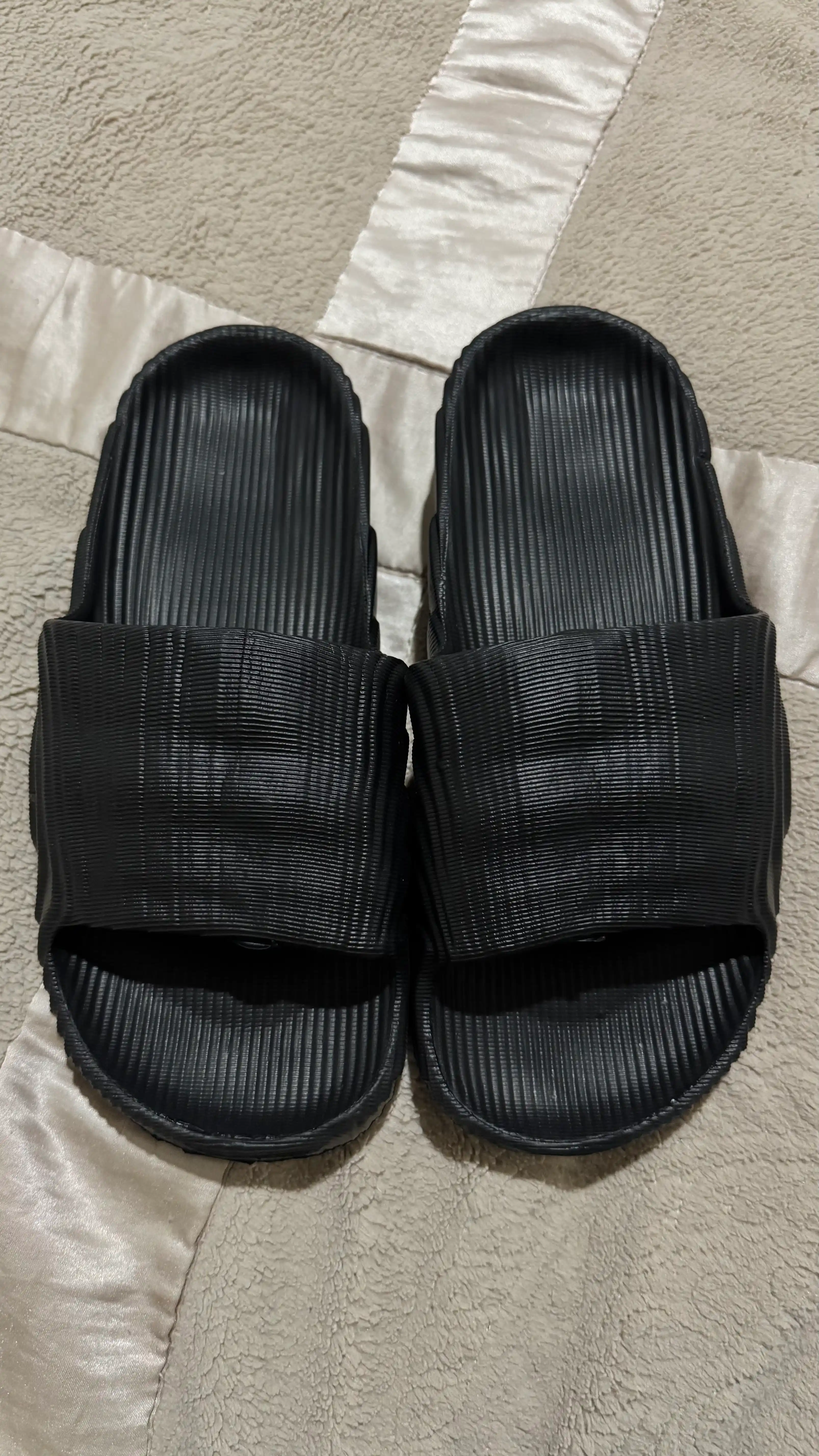 Erkaklar va ayollar shippaklari, unisex, o'lcham 36-44