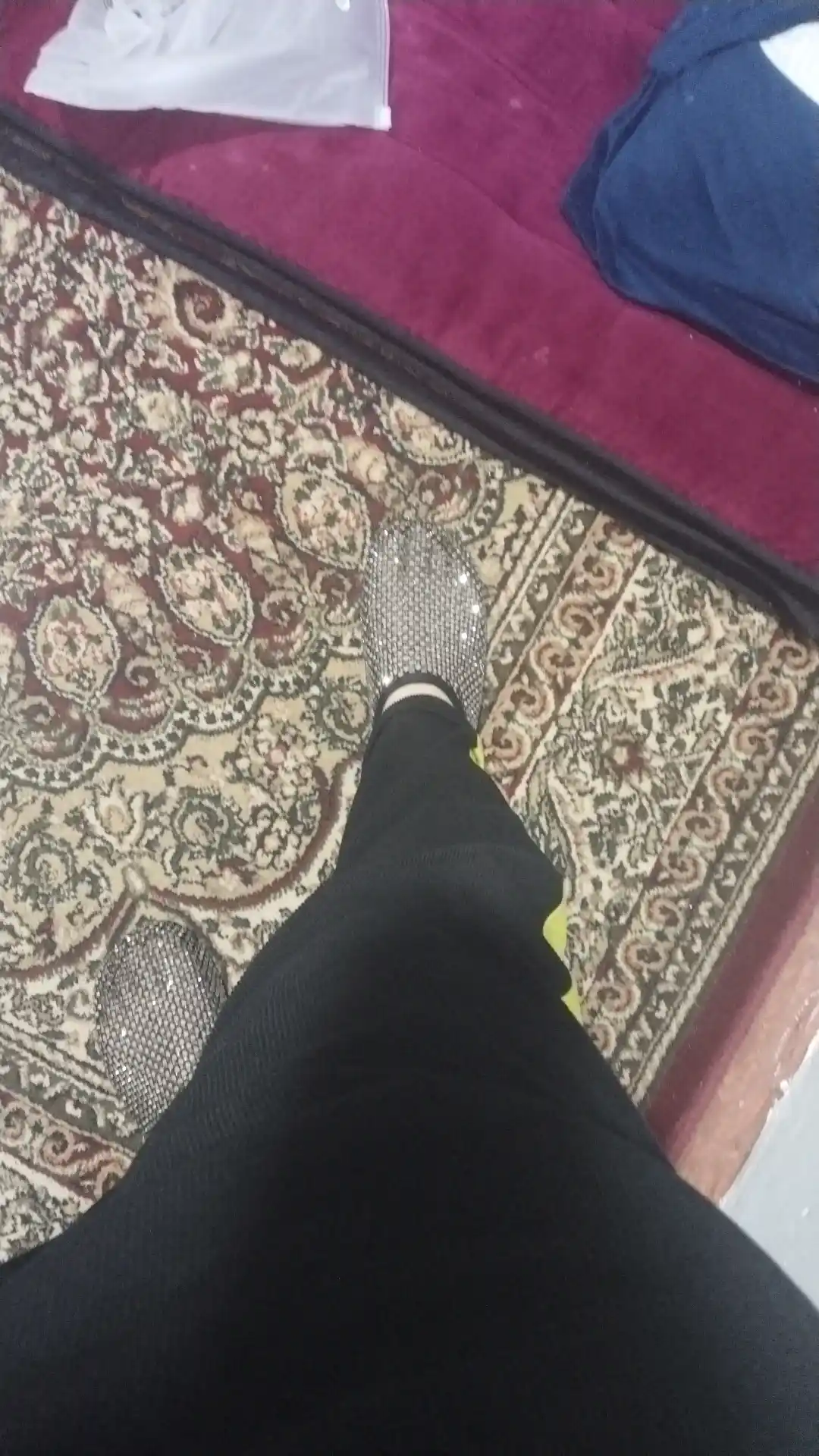 To'rli ayollar poyabzallar, yozgi setkali sliponlar toshli ayollar sliponi, qizla mokasini
