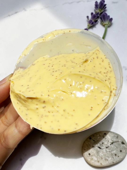 Terini ochartiruvchi papayya ekstrakti bilan boyitilgan yuz va tana uchun skrab, 450g