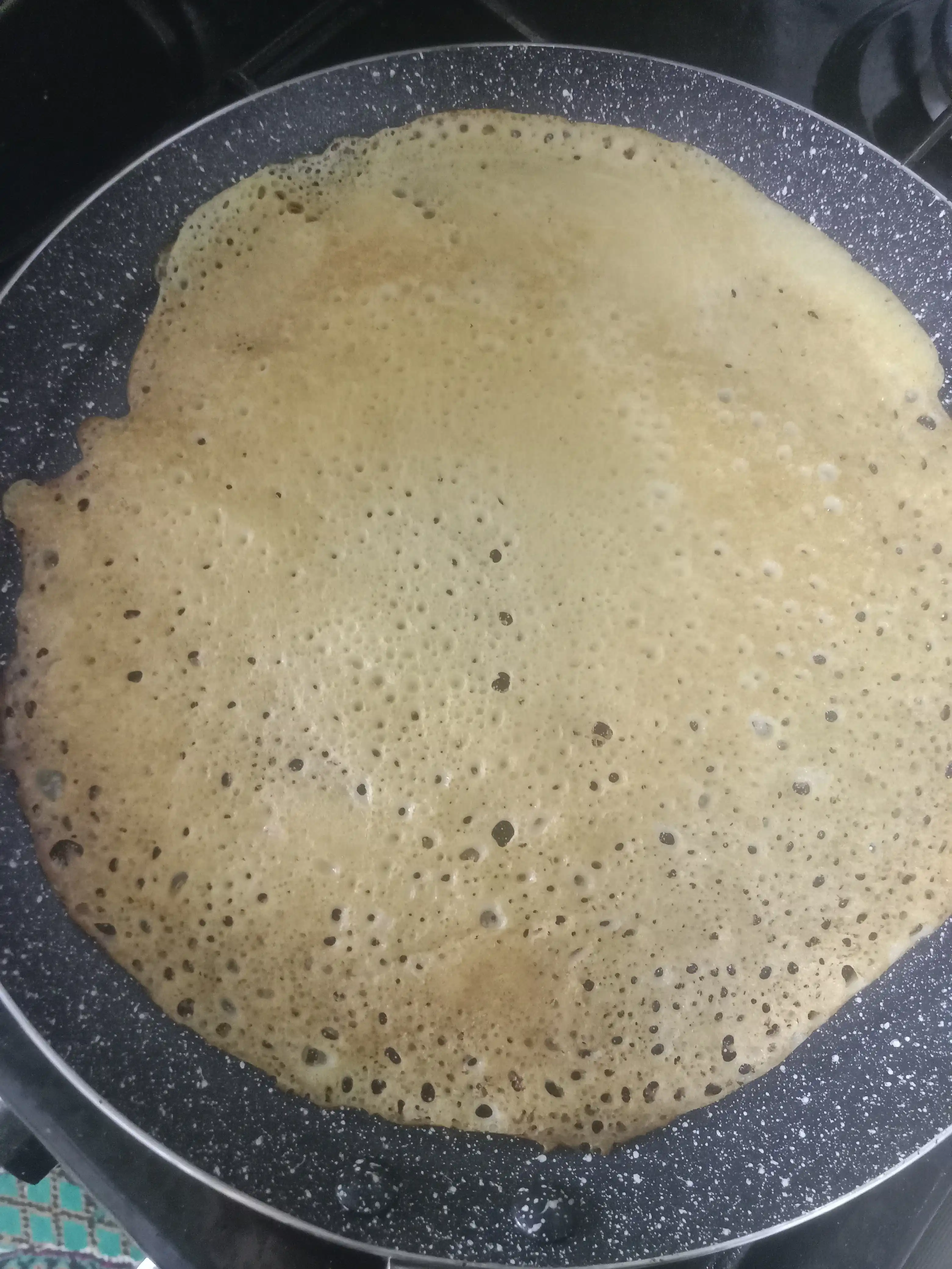 Tova bilinchik va aladi uchun, granitli yopishqoqlikka qarshi qoplama, 24  sm