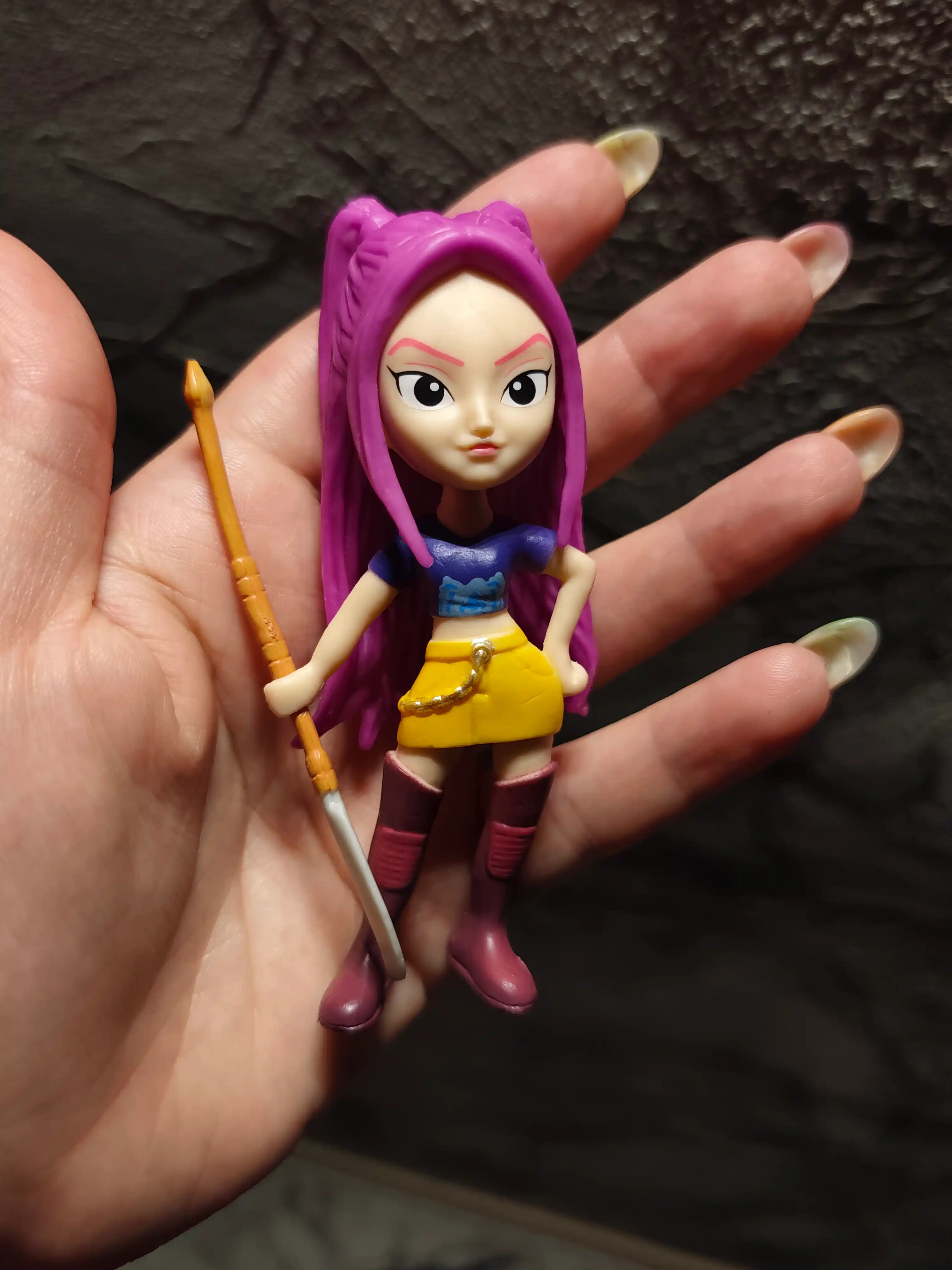 K-Pop Demon Hunters syurpriz figurkasi demon ovchi qizlar, kolleksion
