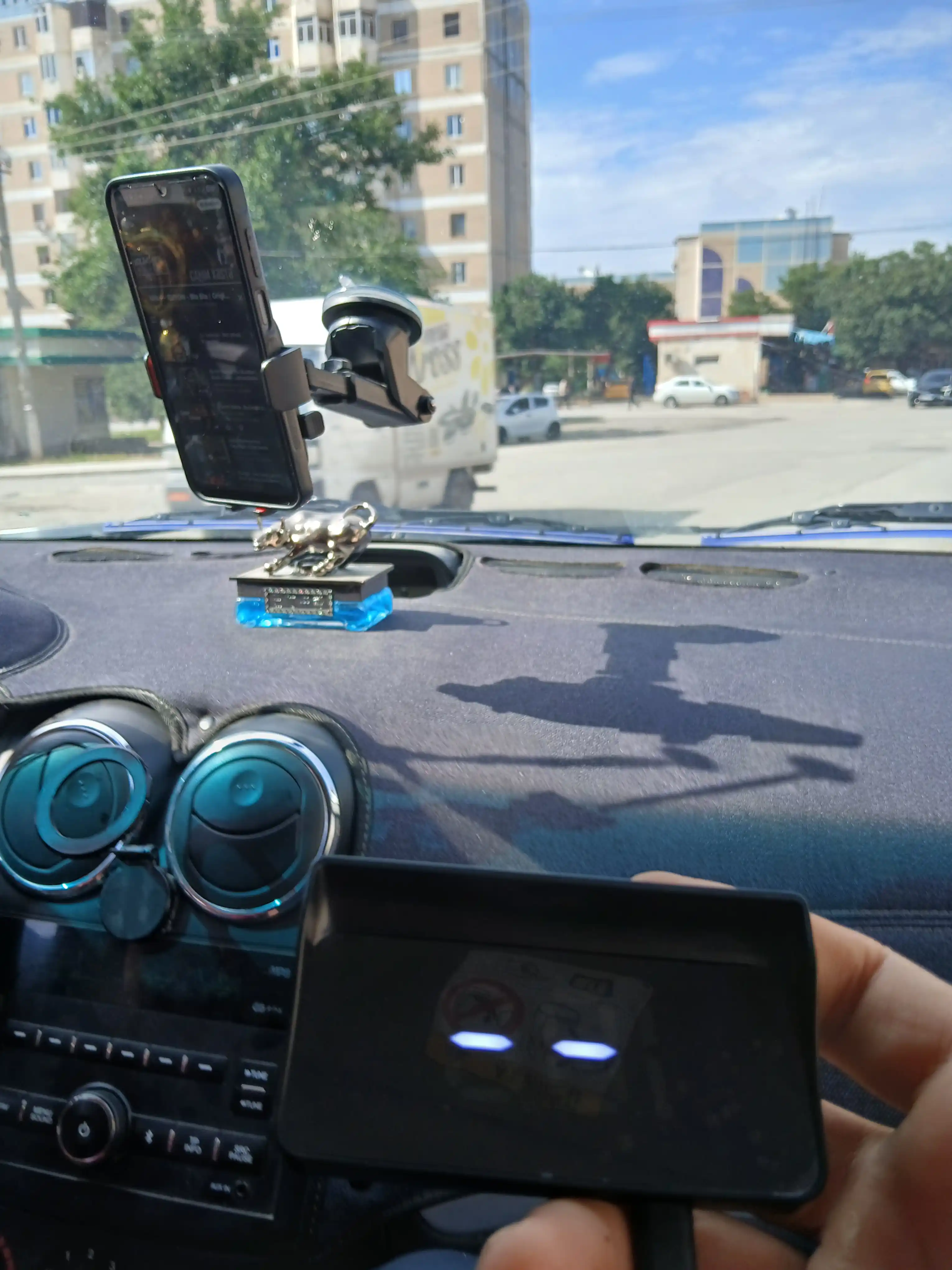 HUD GPS проектор скорости на лобовое стекло, 2 цвета проекции (бел/зелён), для любых авто 