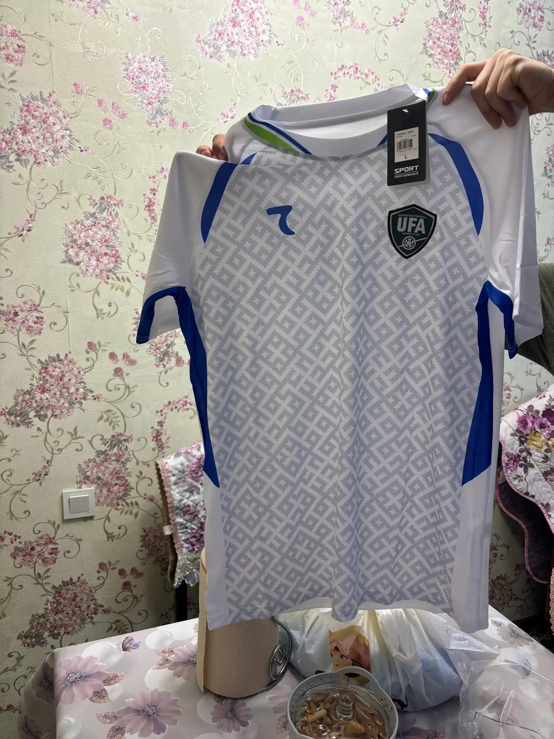 O‘zbekiston terma jamoasi atributikasi | Futbolka | 2 ta va 4 ta to‘plamlar | Bayroq