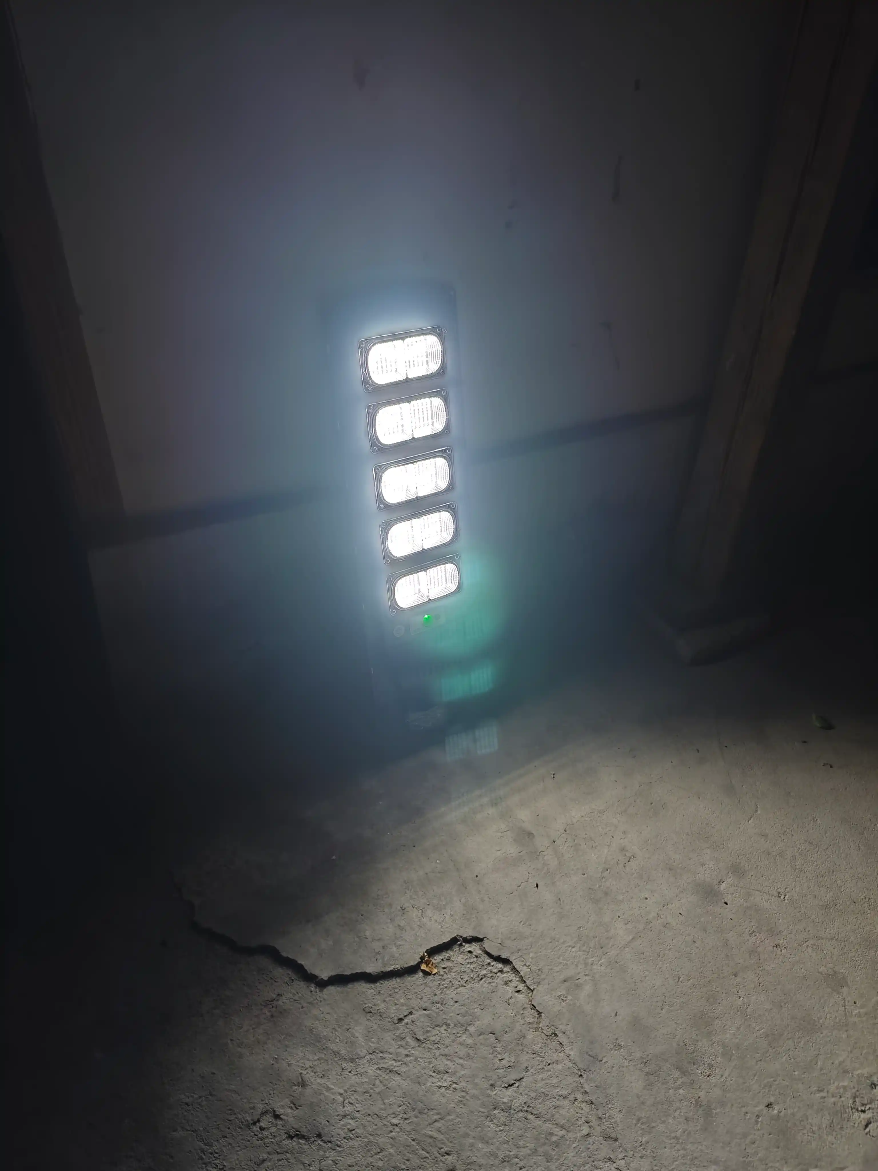 Solar ko‘cha chiroqi 150/200/250W IP67 harakat datchigi pultli ikki qator LED
