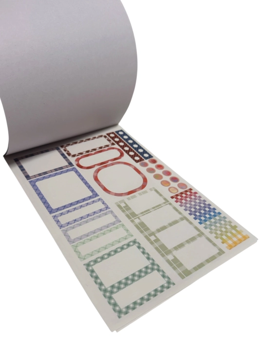 Sticker book 100+stikerlar A5 -12 varaqli estetik