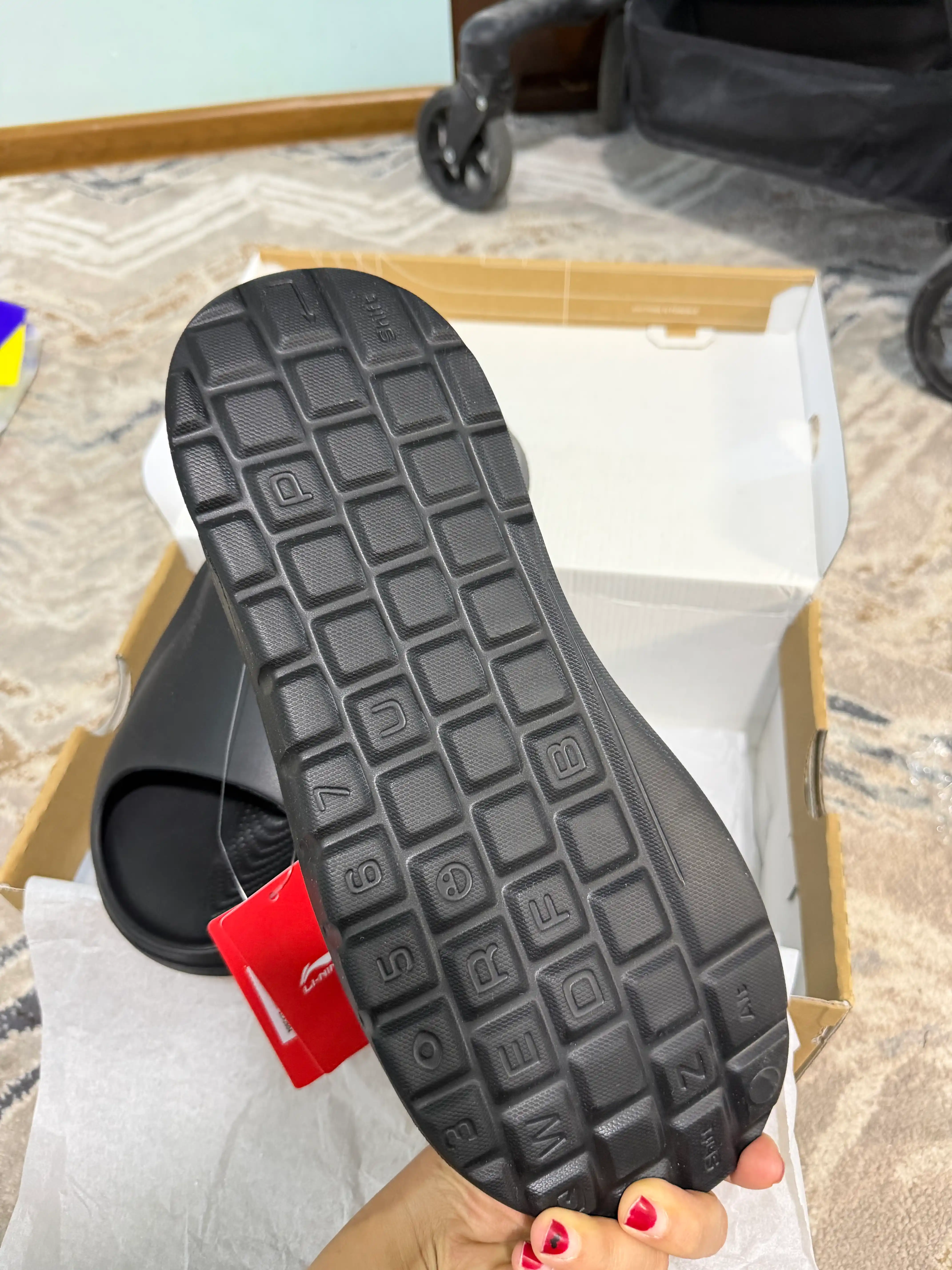 Шлепанцы унисекс Li-Ning AGAW007 Keyboard Slide EVA lifestyle