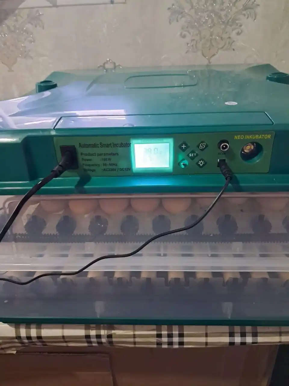 To'liq avtomatik inkubator, 12/24/36/64/100/128/200/300/400, 12V va 220V dan ishlaydi