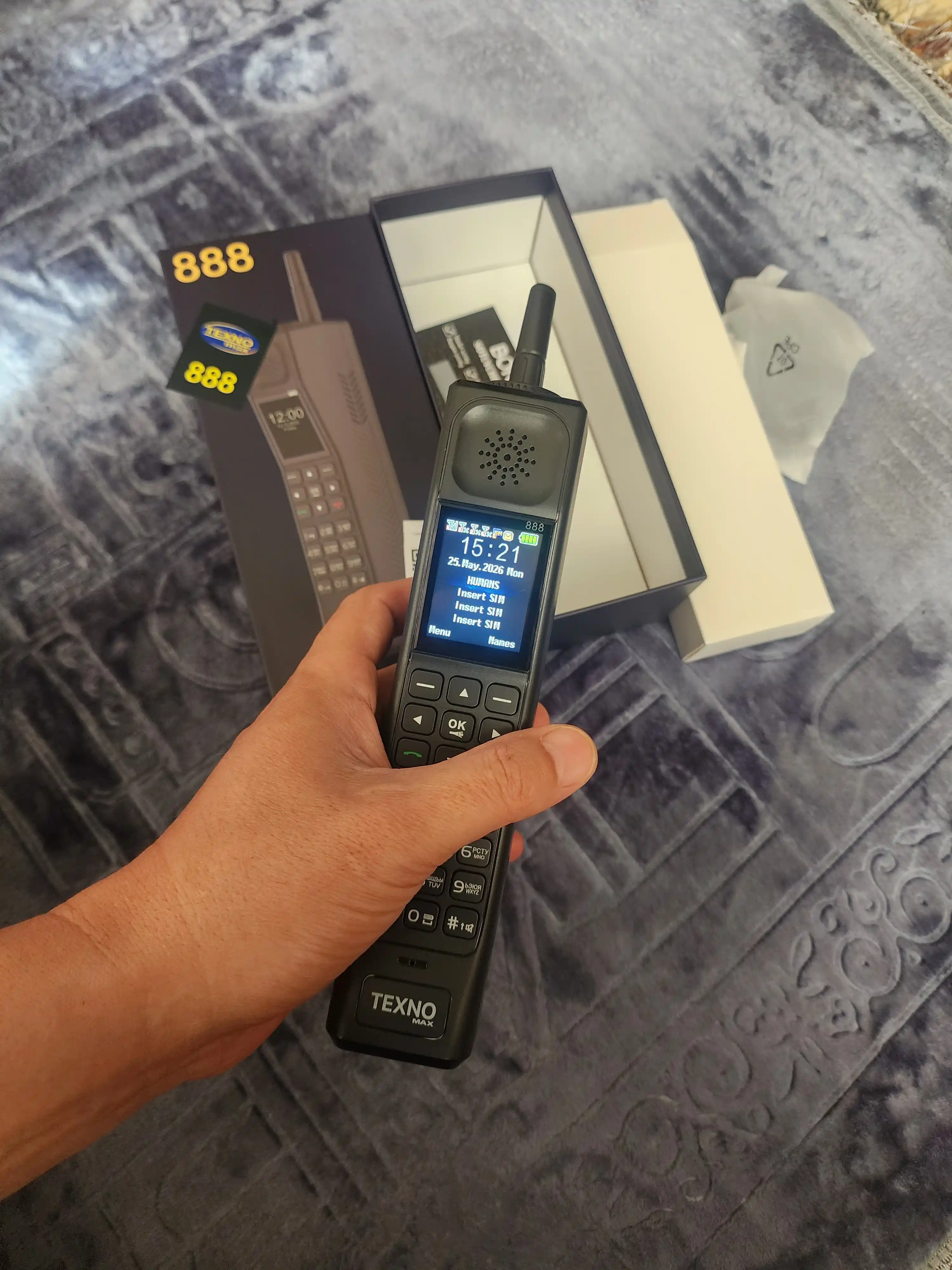 Tugmali telefon TexnoMax 888, 4ta Sim-Kart, katta batareya 4000mAh