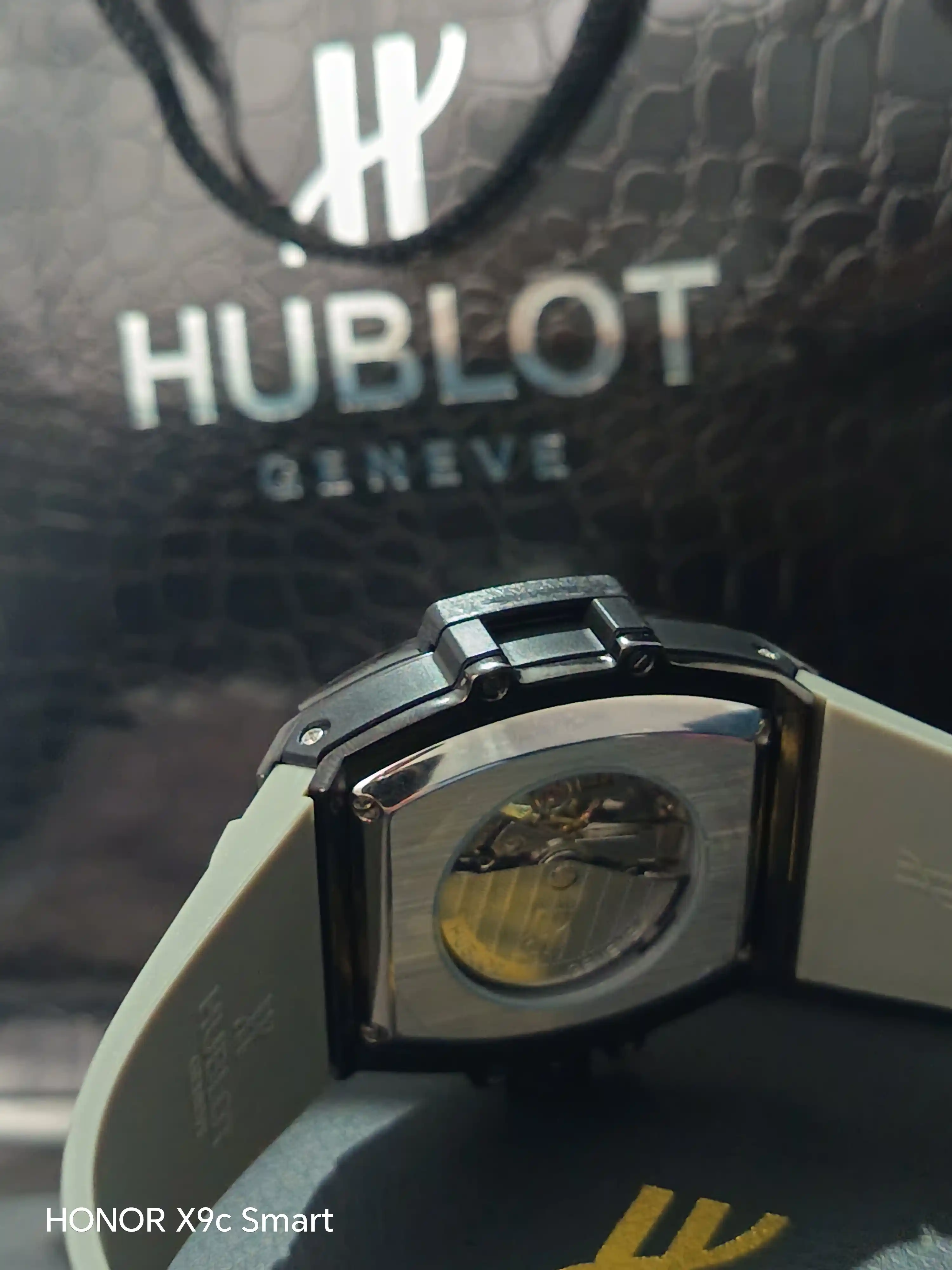 Erkaklar qo'l soati hublot, mexanika qo'l soati,karobka dakument hujjatlari