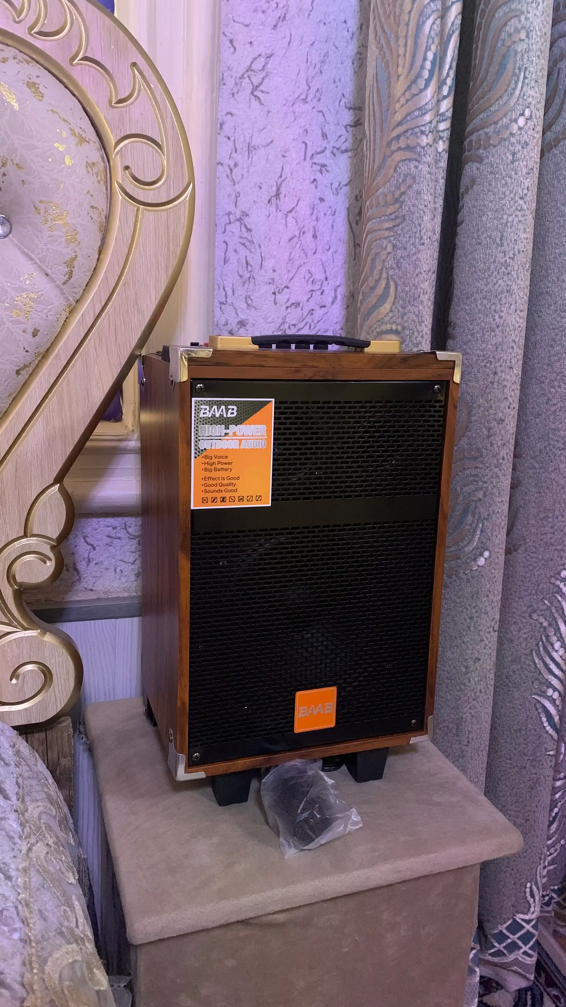 Караоке Bluetooth колонка BQ-8, с микрофоном и мощным звуком