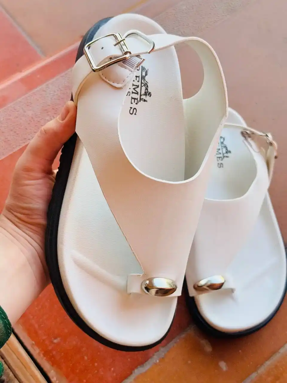 Ayollar yozgi sandal, ochiq bosonojka, platformali, zamonaviy, qulay oyoq kiyim
