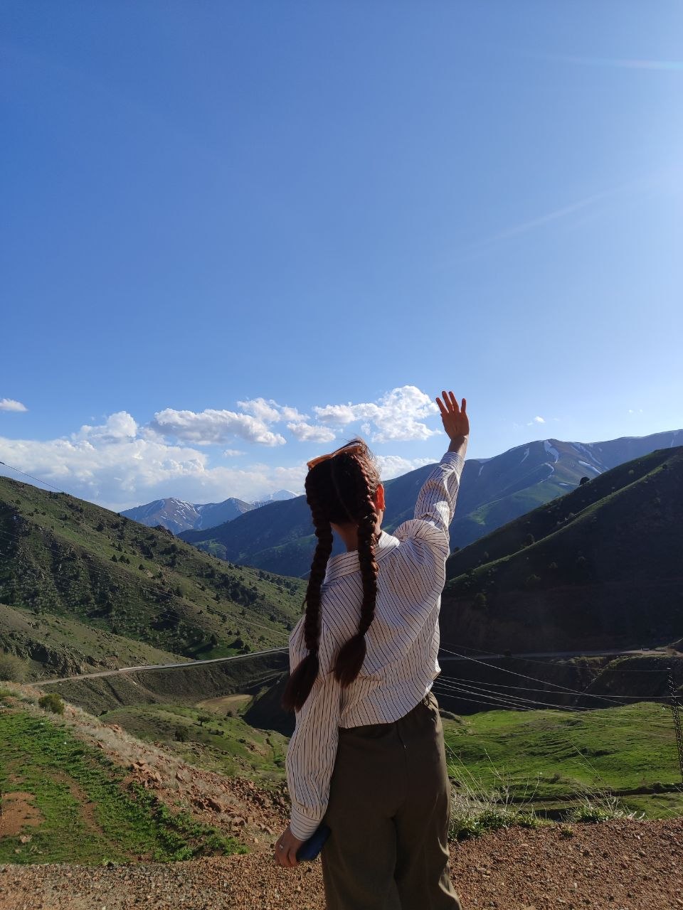 Kanekalon, sun’iy sochlar, rangli