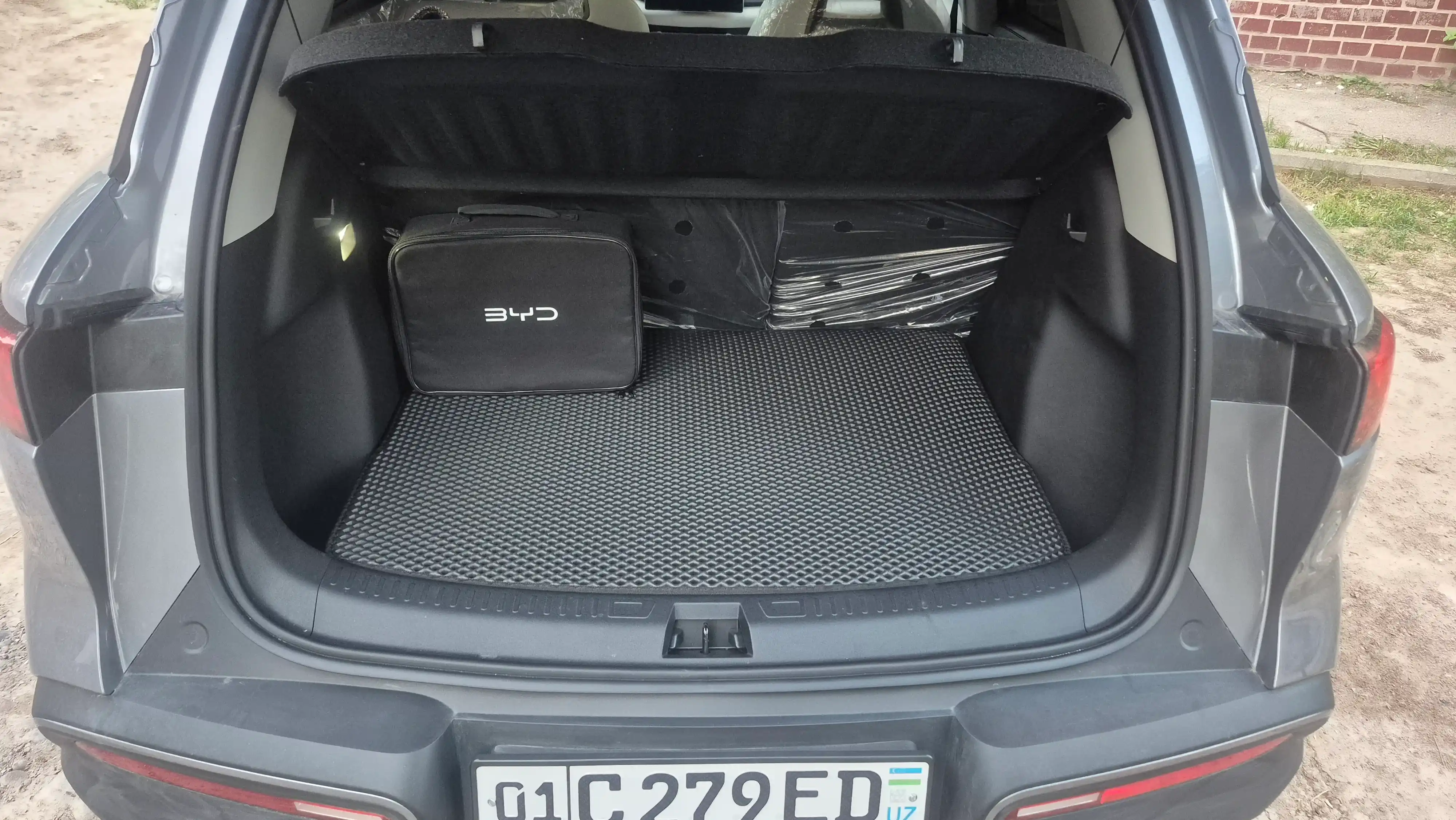 Кожаный и ЭВА коврик в багажник автомобиля LASETTI COBALT NEXIA SPARK CAPTIVA BYD KIA