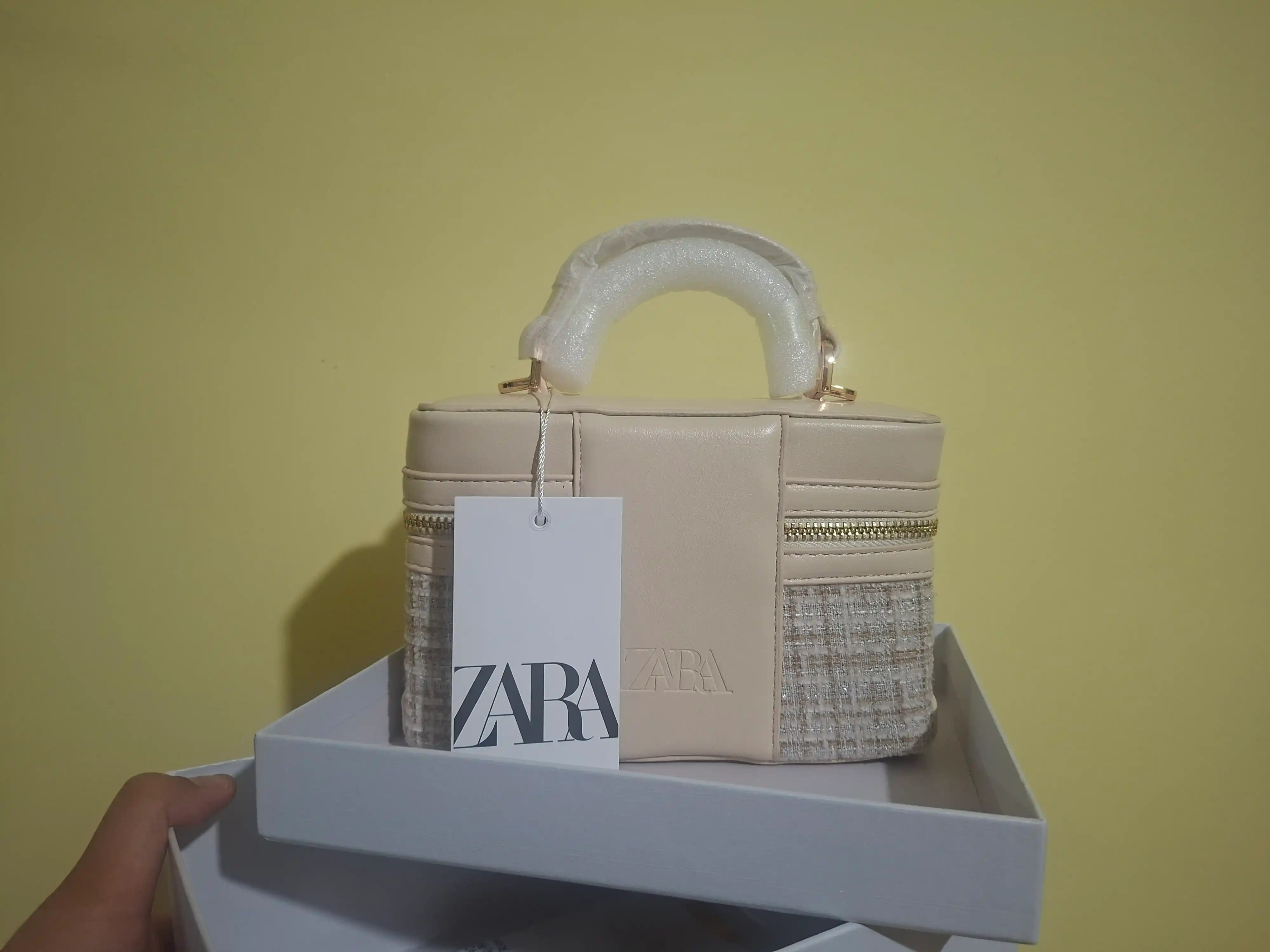 Женская сумка в стиле Zara