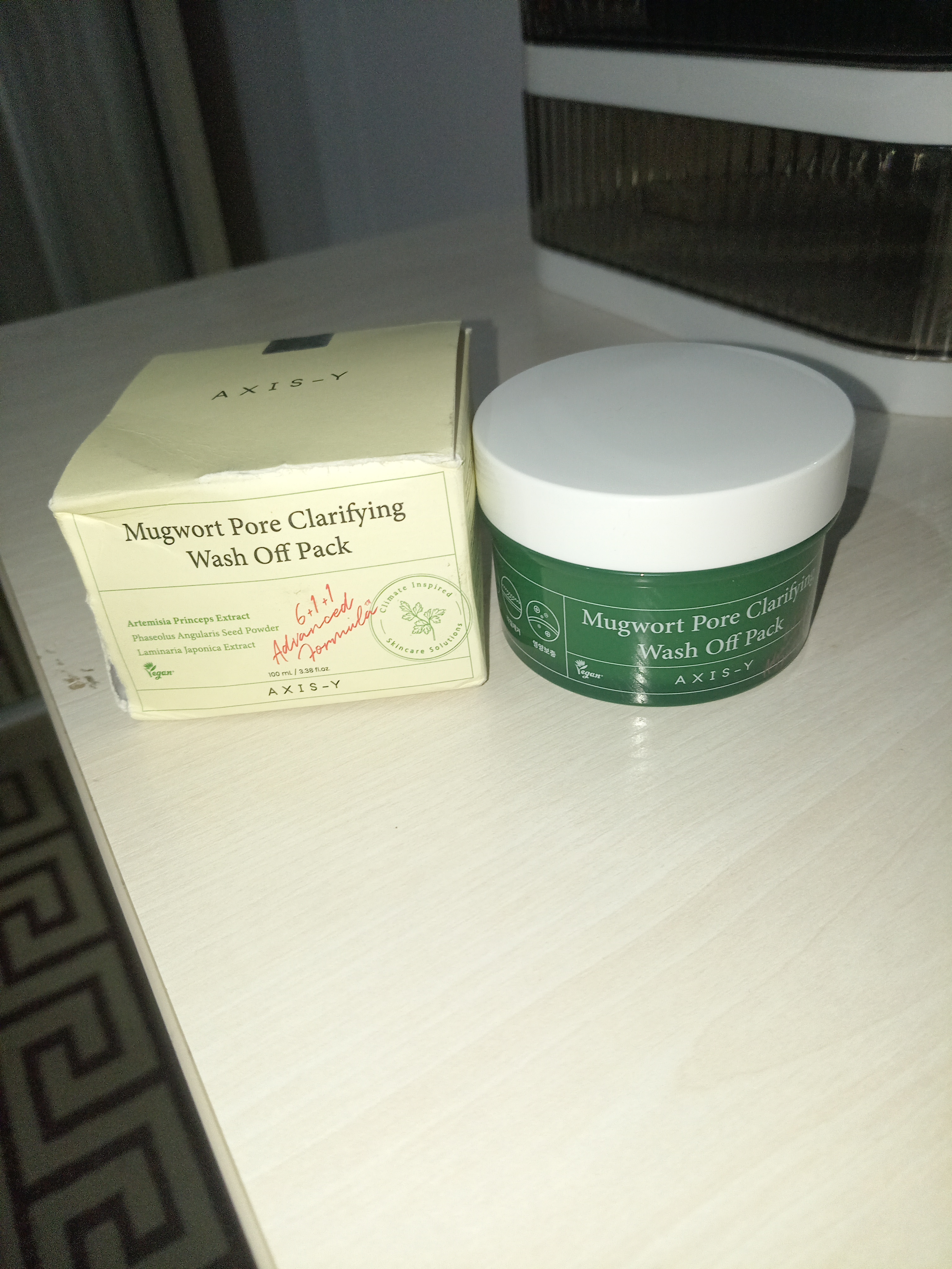 Очищающая глиняная маска с полынью AXIS-Y Mugwort Pore Clarifying Wash Off Pack, 100 мл