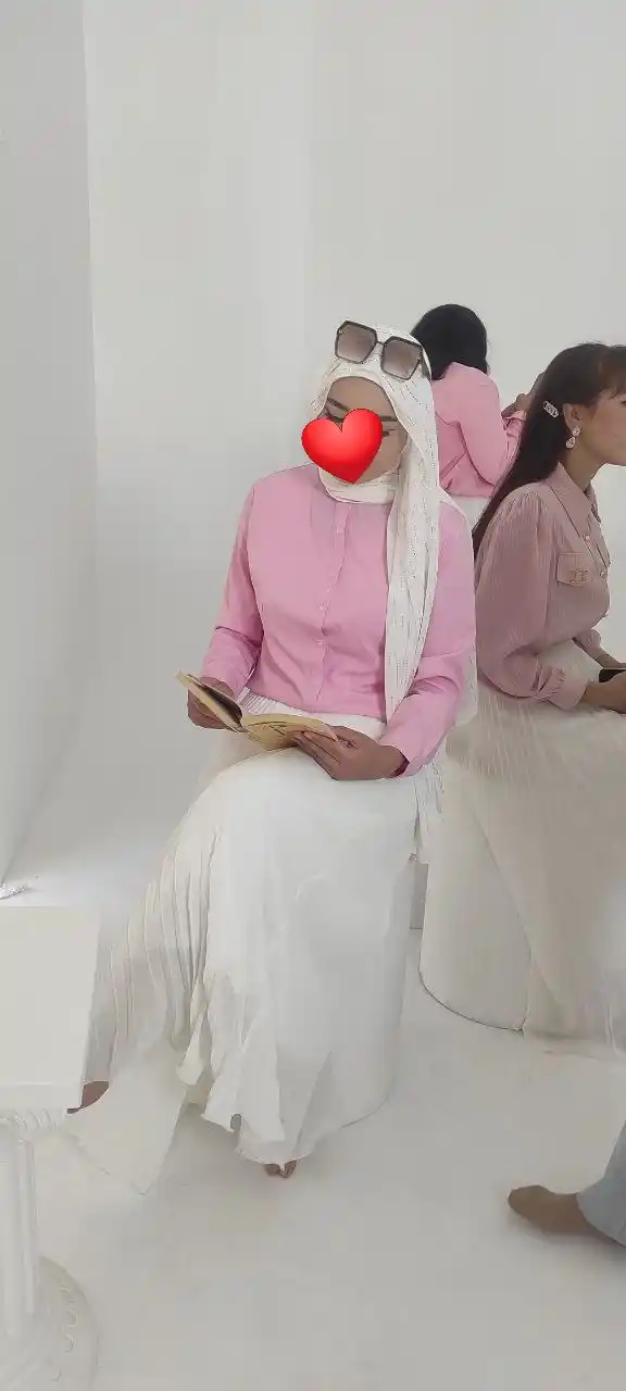 Ofis va maktab uchun ayollar ko‘ylagi. Malomerka