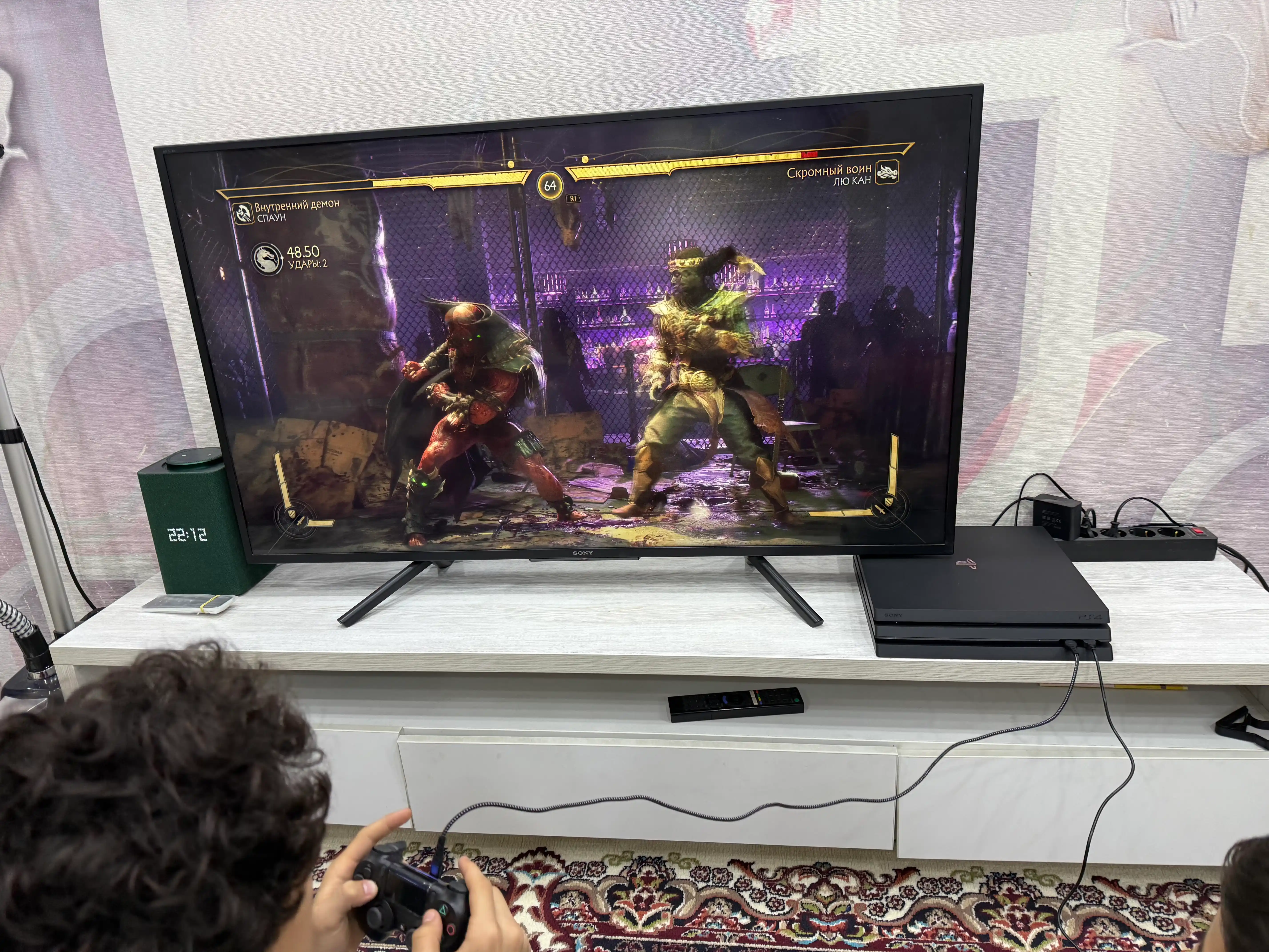 PlayStation 4 Pro, 1TB, o'yinlar va 2-joystik bilan