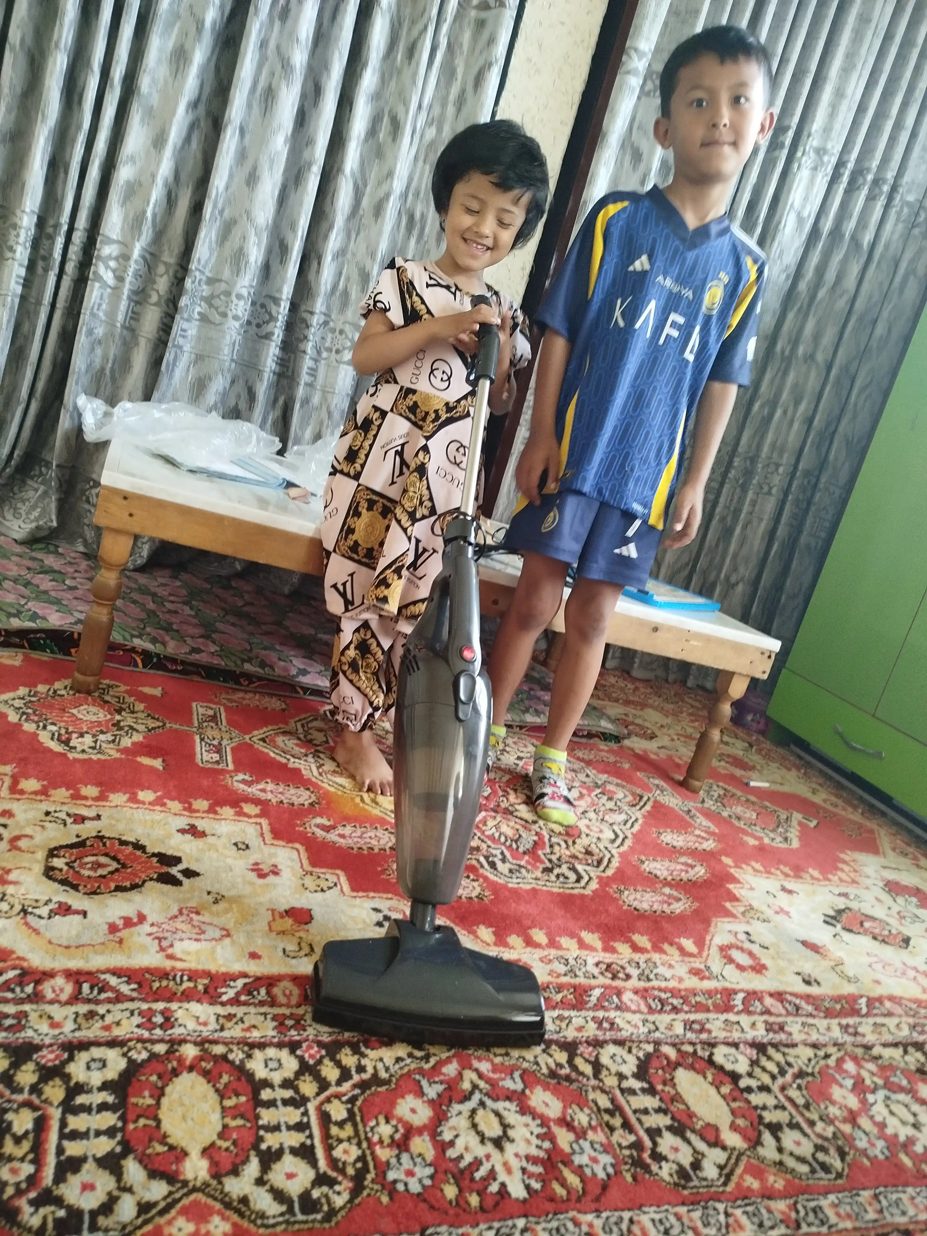 Ручной вертикальный пылесос Ningbo, проводной, с НЕРА фильтром, универсальный, 2 в 1