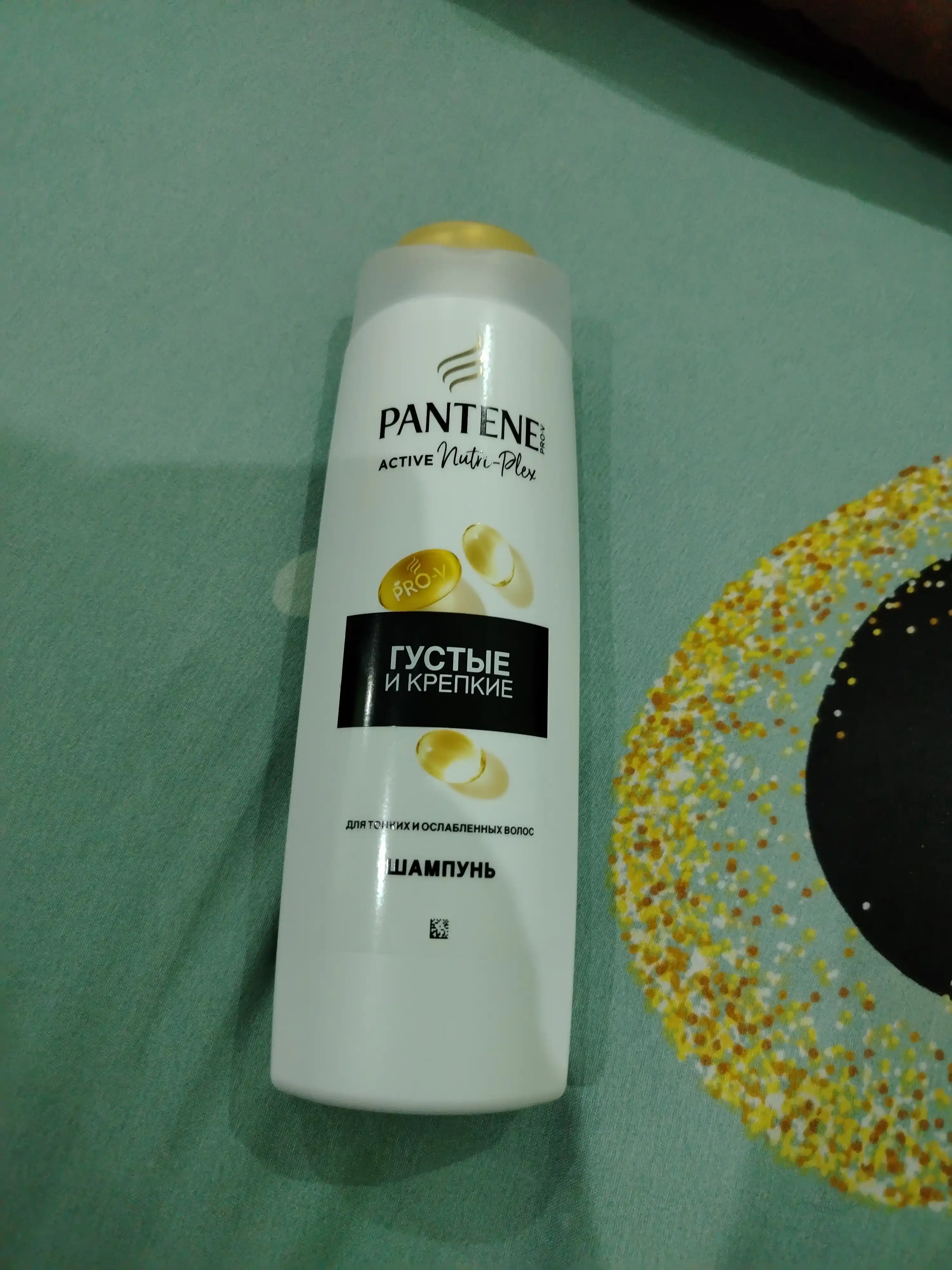 Ingichka va zaif sochlar uchun "Pantene Pro-V" quyuq va mustahkam shampuni, 400 ml