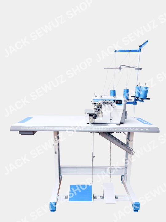 Tikuv mashinasi overlok Jack E5-4-M03/333, 4 ipli sanoat overlok mashina, servo, LED, stol