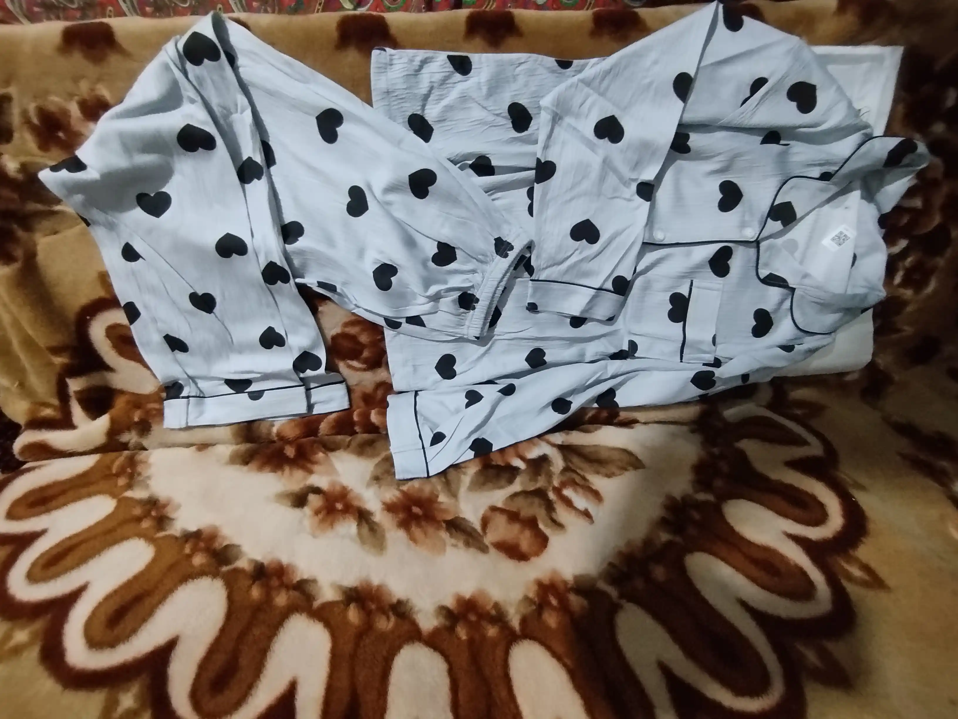 Ayollar pijamasi — ayollar uy kiyimi