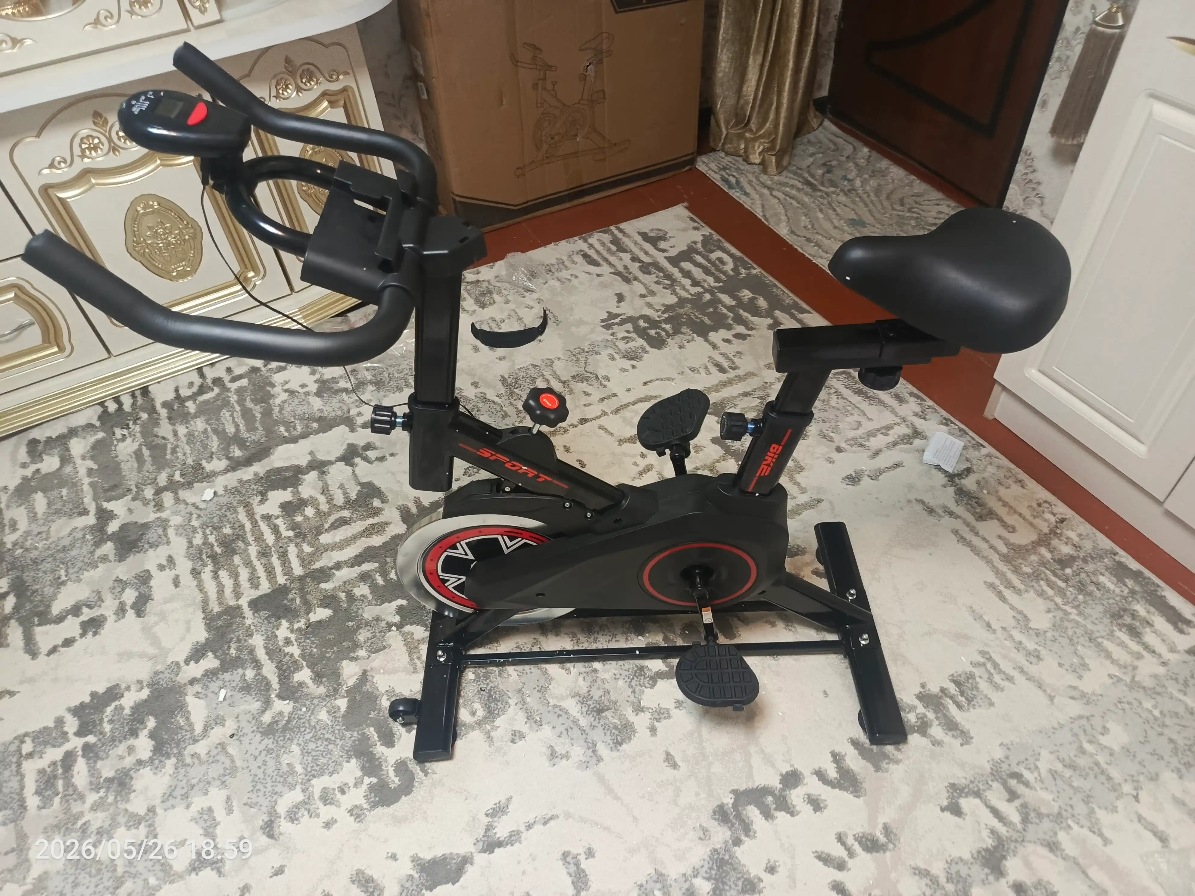 Velotrenajyor, uyda sport bilan shug‘ullanish uchun