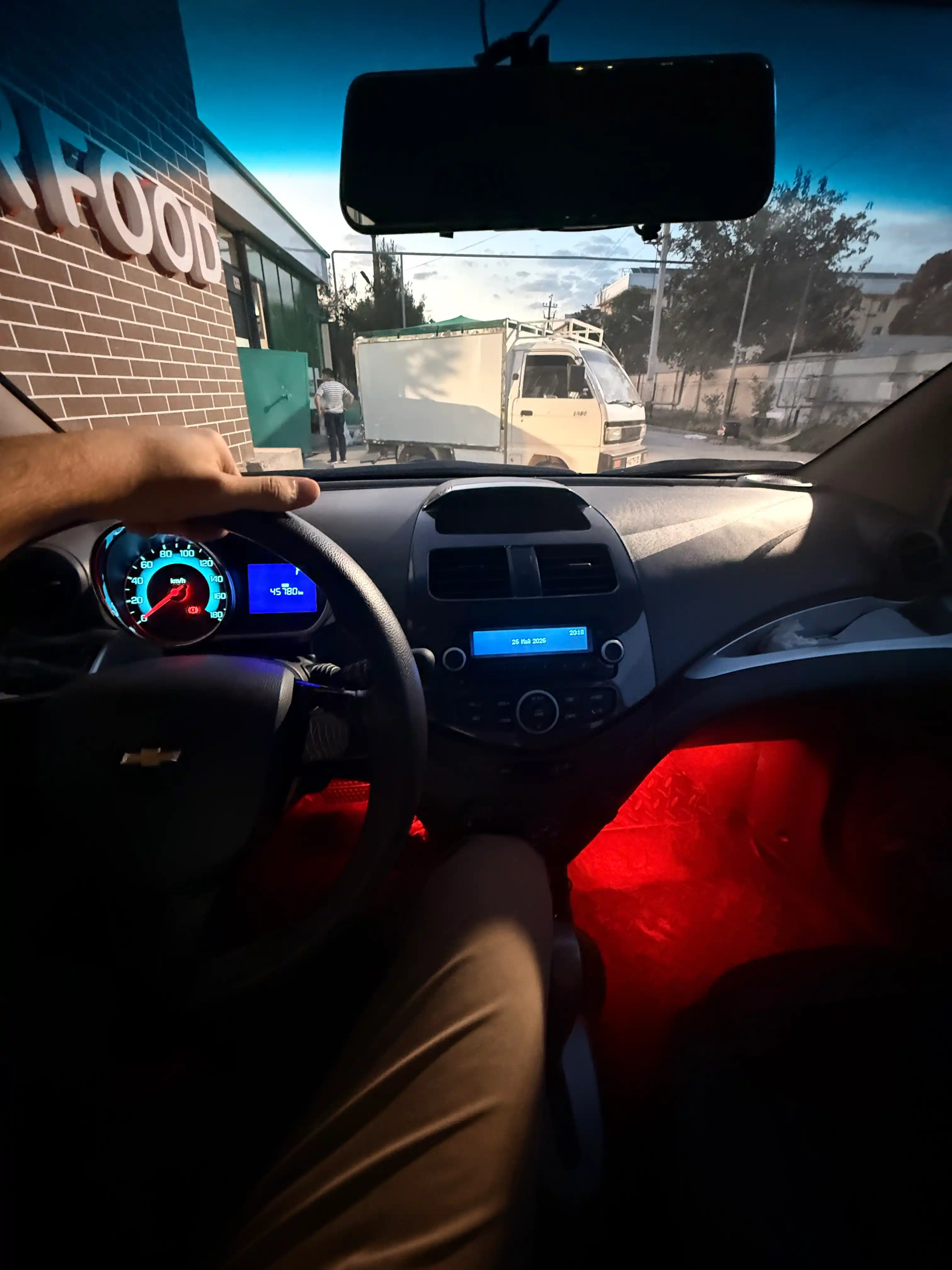 Avtomobil ichidagi avtomobil ichidagi LED RGB yoritgichi