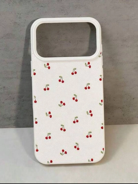 Minimalist Cherry 2026 — минималистичный силиконовый чехол с буквенным принтом