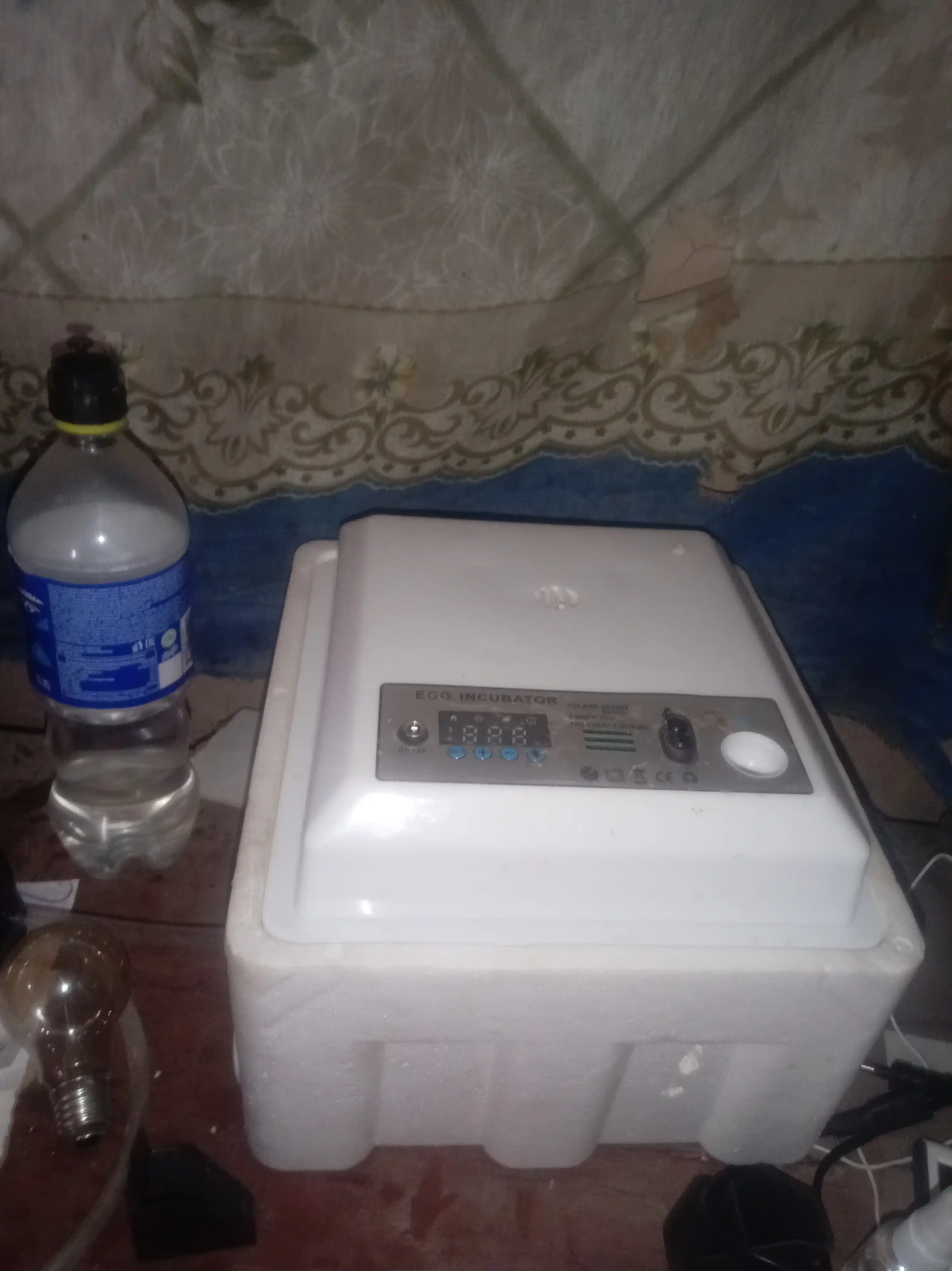 Inkubator, Avtomatik burilishli tuxum inkubatori, termoregulyator,haroratni nazorat qilish