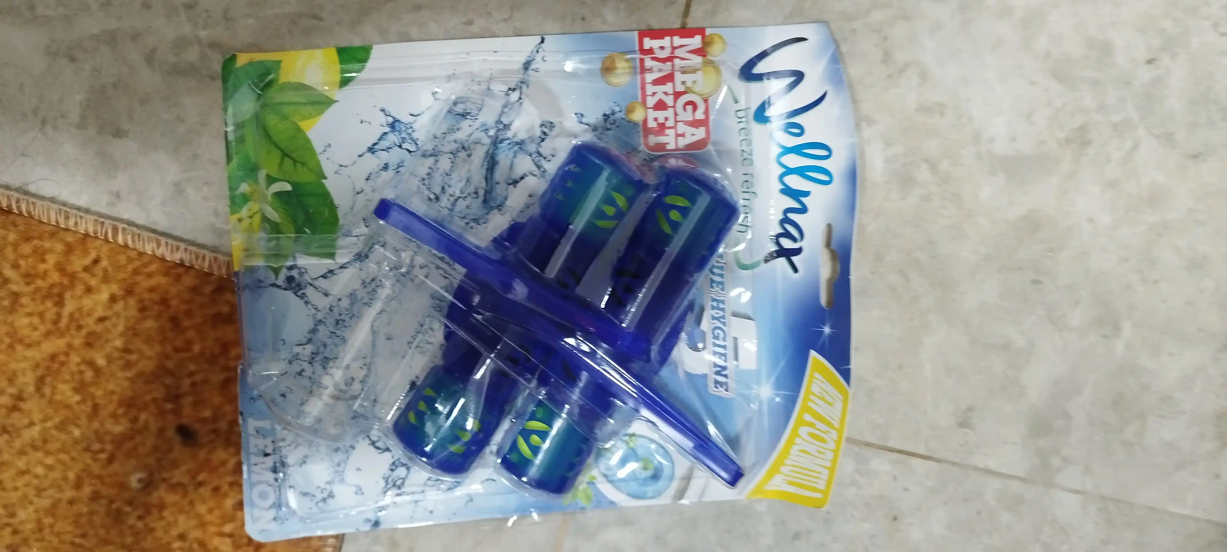 Блок для туалета Wellnax Blue Water, лимон, 3 * 50 г