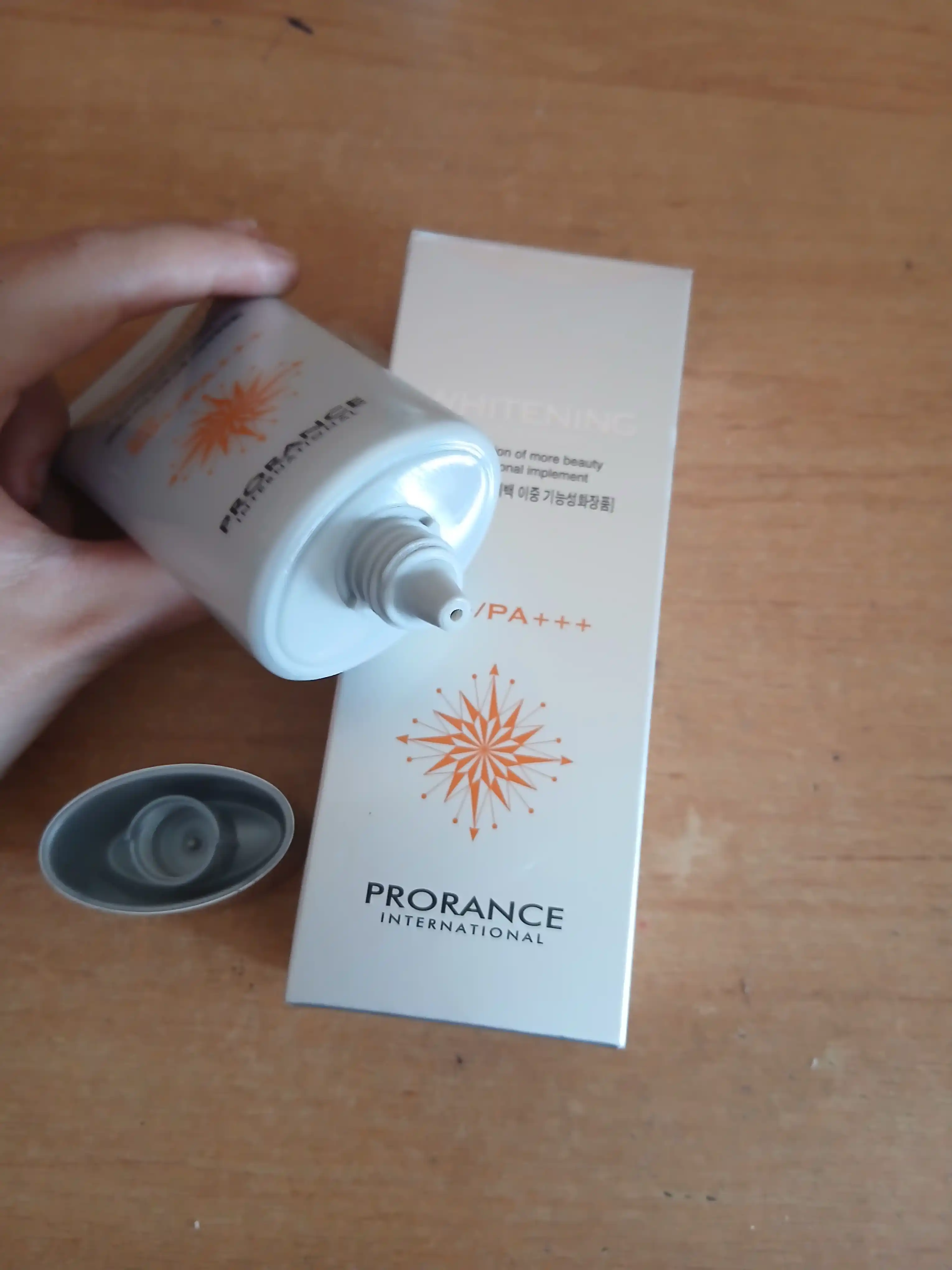 Солнцезащитный крем от пигментации, отбеливающий Prorance Whitening SPF 50+ PA+++, 70 мл