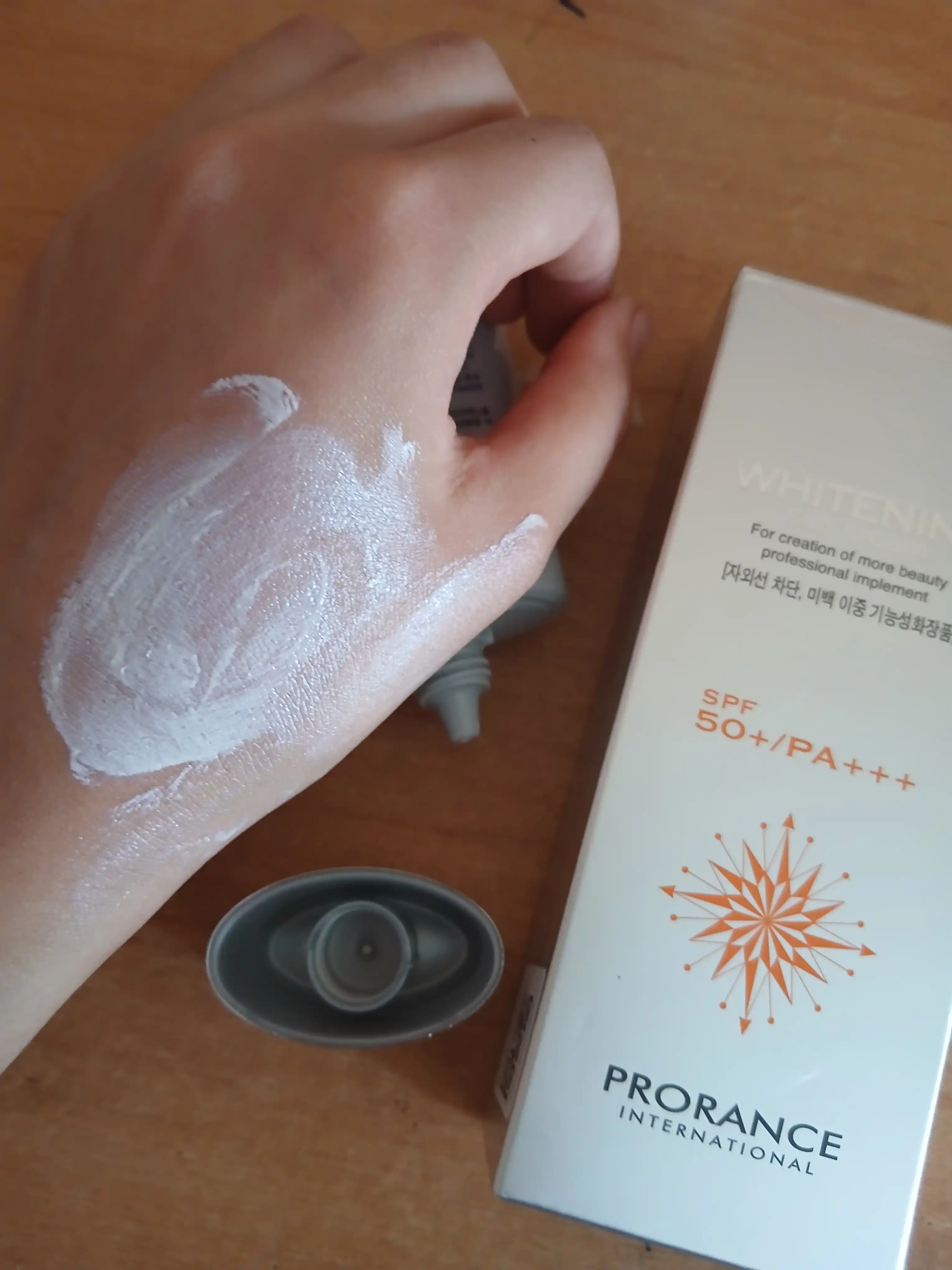 Солнцезащитный крем от пигментации, отбеливающий Prorance Whitening SPF 50+ PA+++, 70 мл