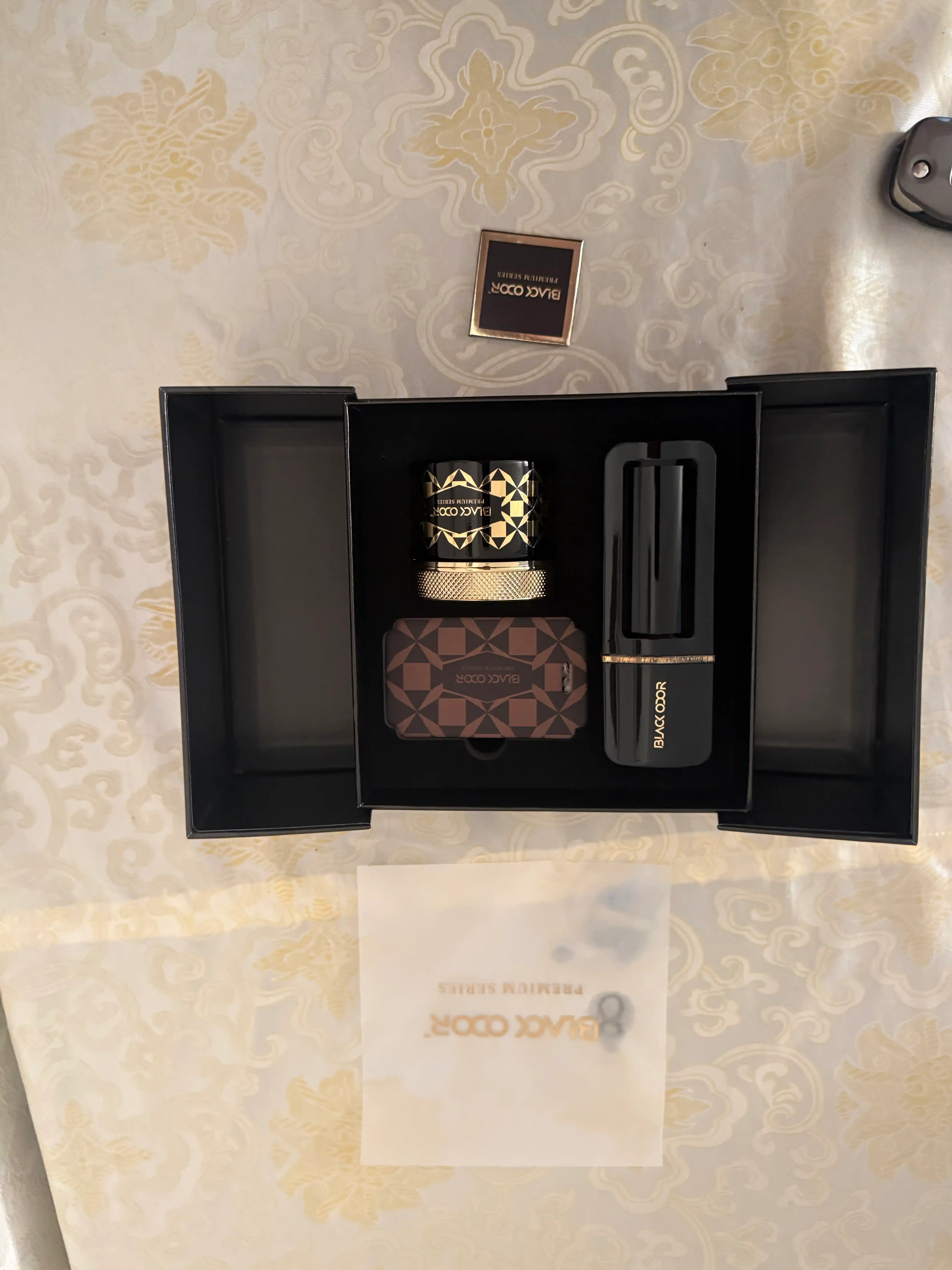 BLACK ODOR avtomobil va uy uchun xushbo‘ylantirgich