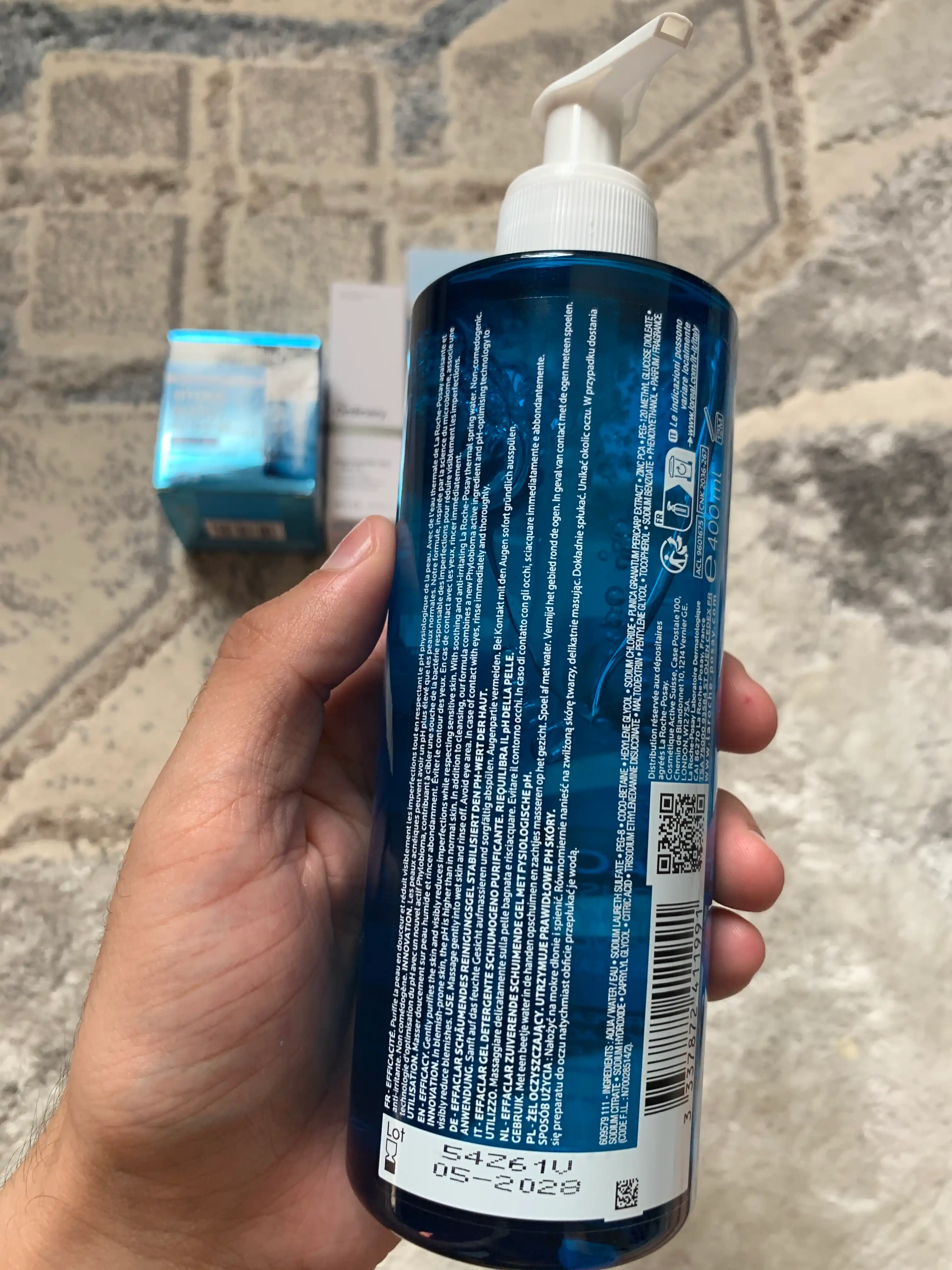 LA ROCHE-POSAY EFFACLAR гель очищающий, пенящийся, для чувствительной жирной кожи лица и тела, 400 мл