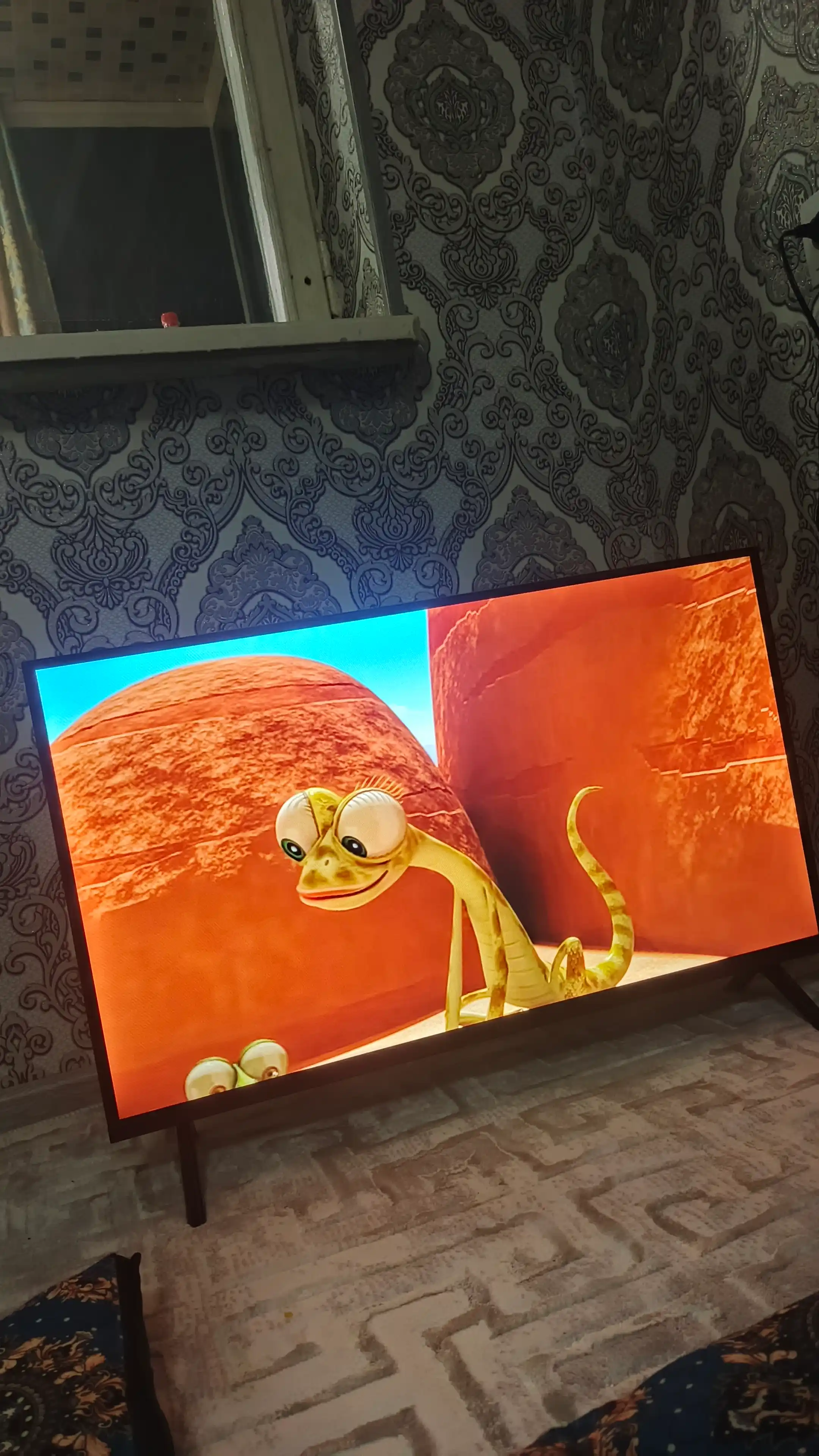 LITV 43," 40," 32" Smart TV - ovozli boshqaruv bilan ishlaydigan tezkor Smart TV
