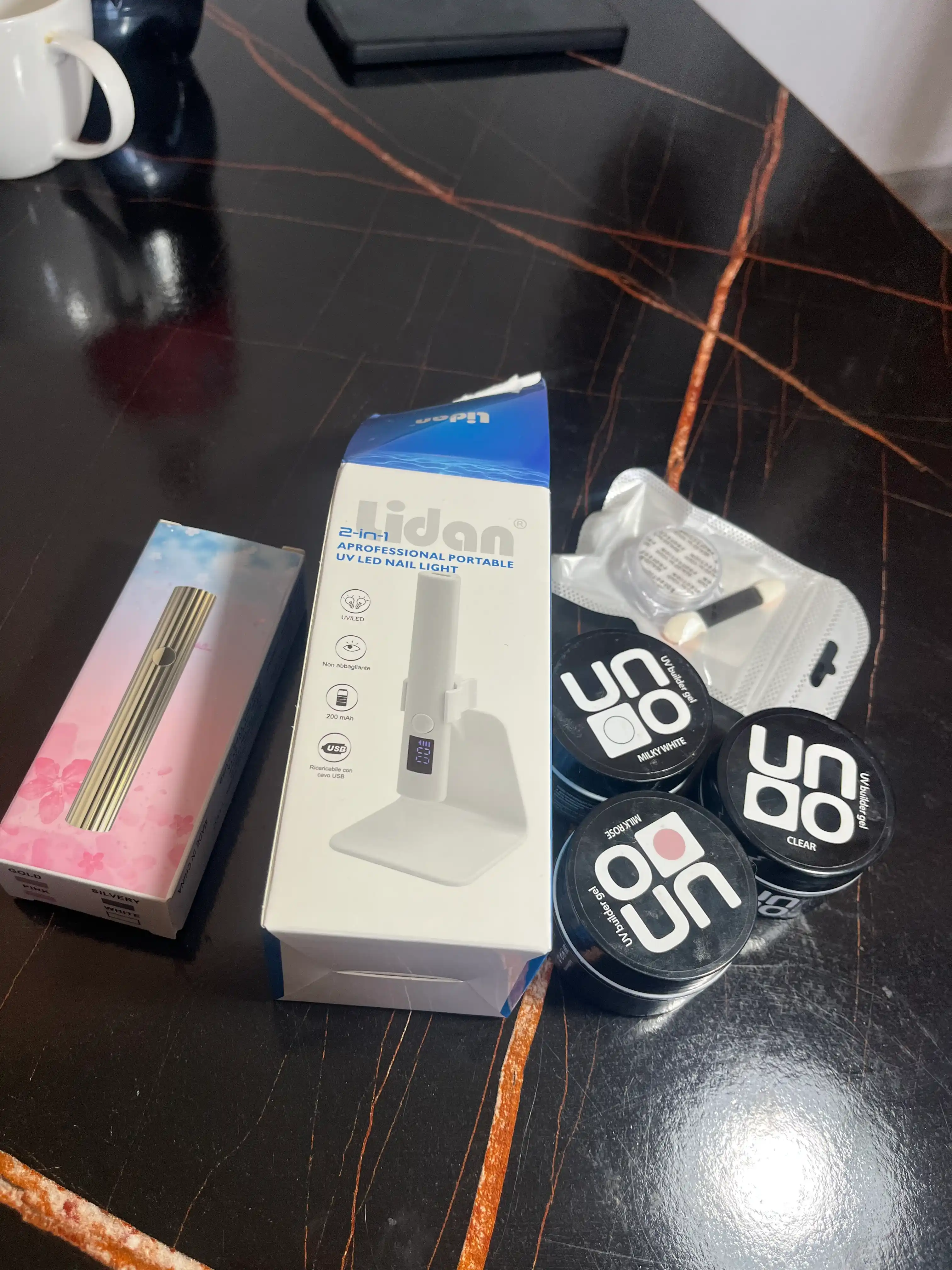 UNO Builder Gel — tirnoqlarni mustahkamlash va modellashtirish uchun universal gel