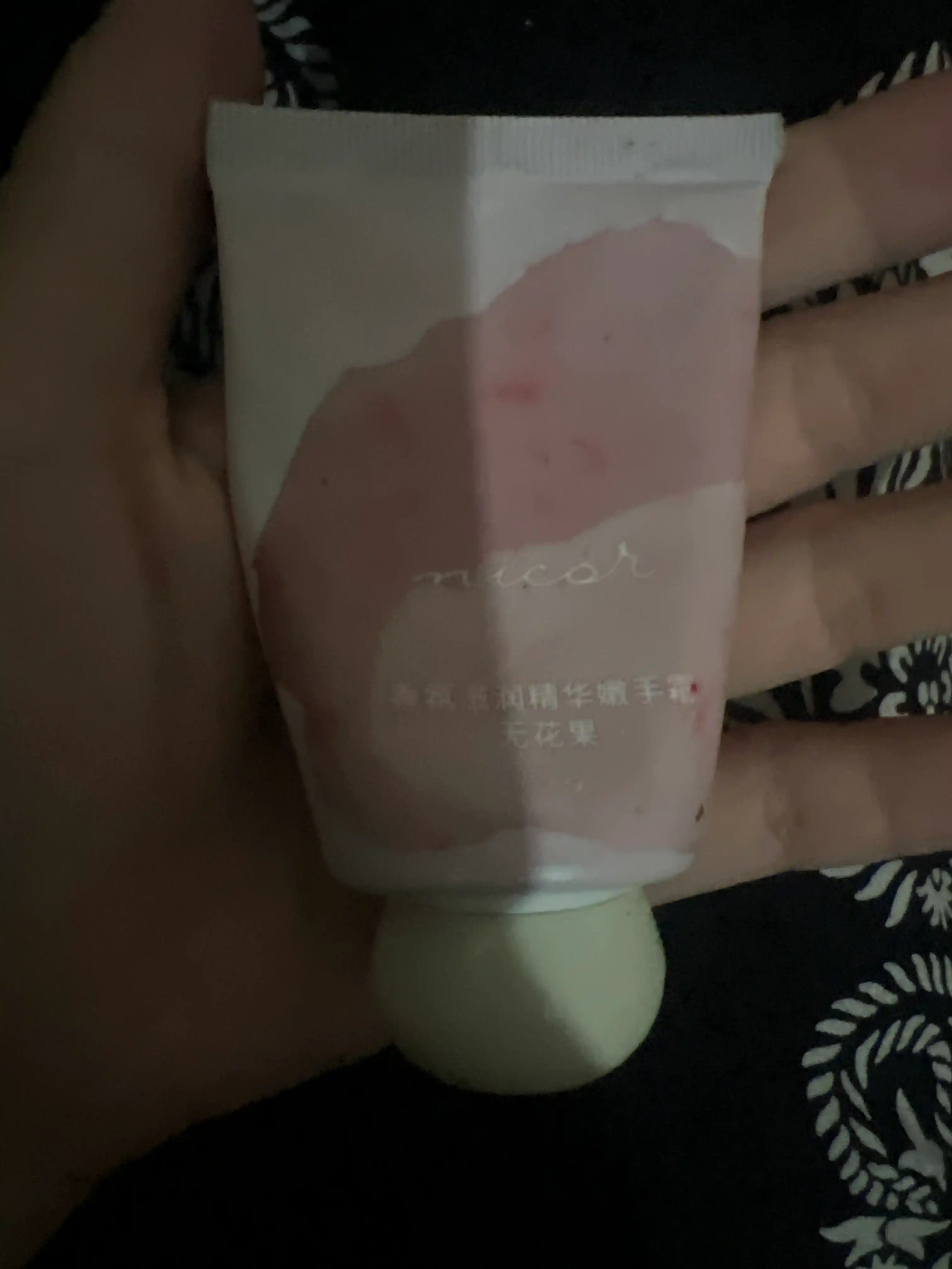 Namlovchi va oziqlantiruvchi qo'l kremi, 40 gr, antifrizli, meva aromati