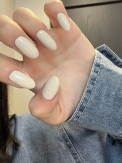 Oqish rang