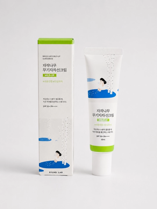 Солнцезащитный крем Round Lab Birch Juice Mild-Up Sunscreen SPF 50+ для жирной кожи лица - 
