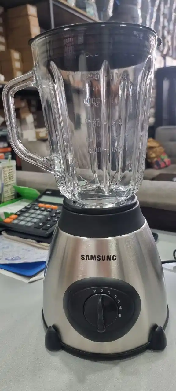 Statsionar blender, muz maydalaydigan 1,5 litrli smuzi-blender