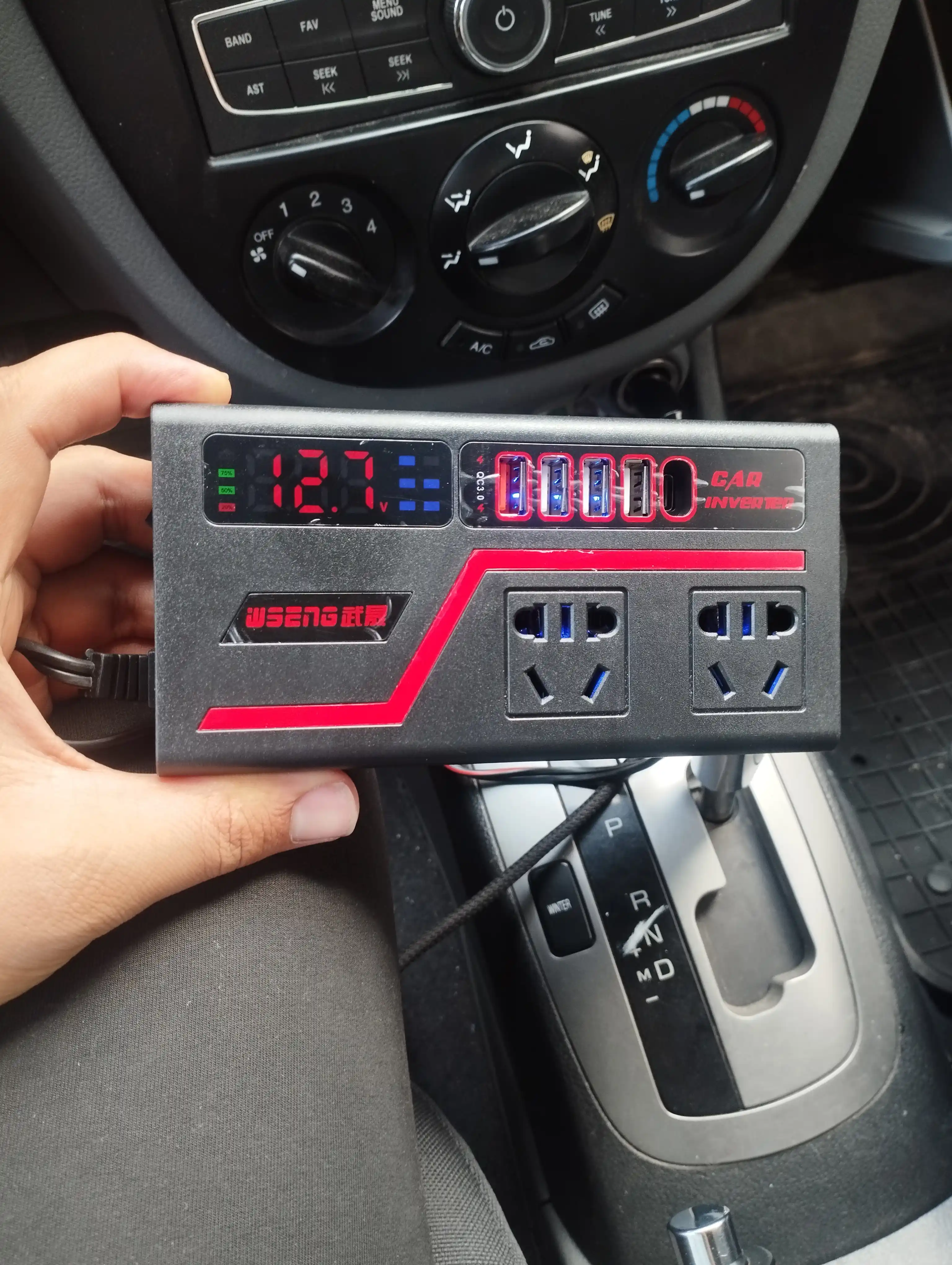 Avtomobil invertori 12V/24V → 220V — tez quvvatlovchi (yuk va yengil avtomobillar uchun)