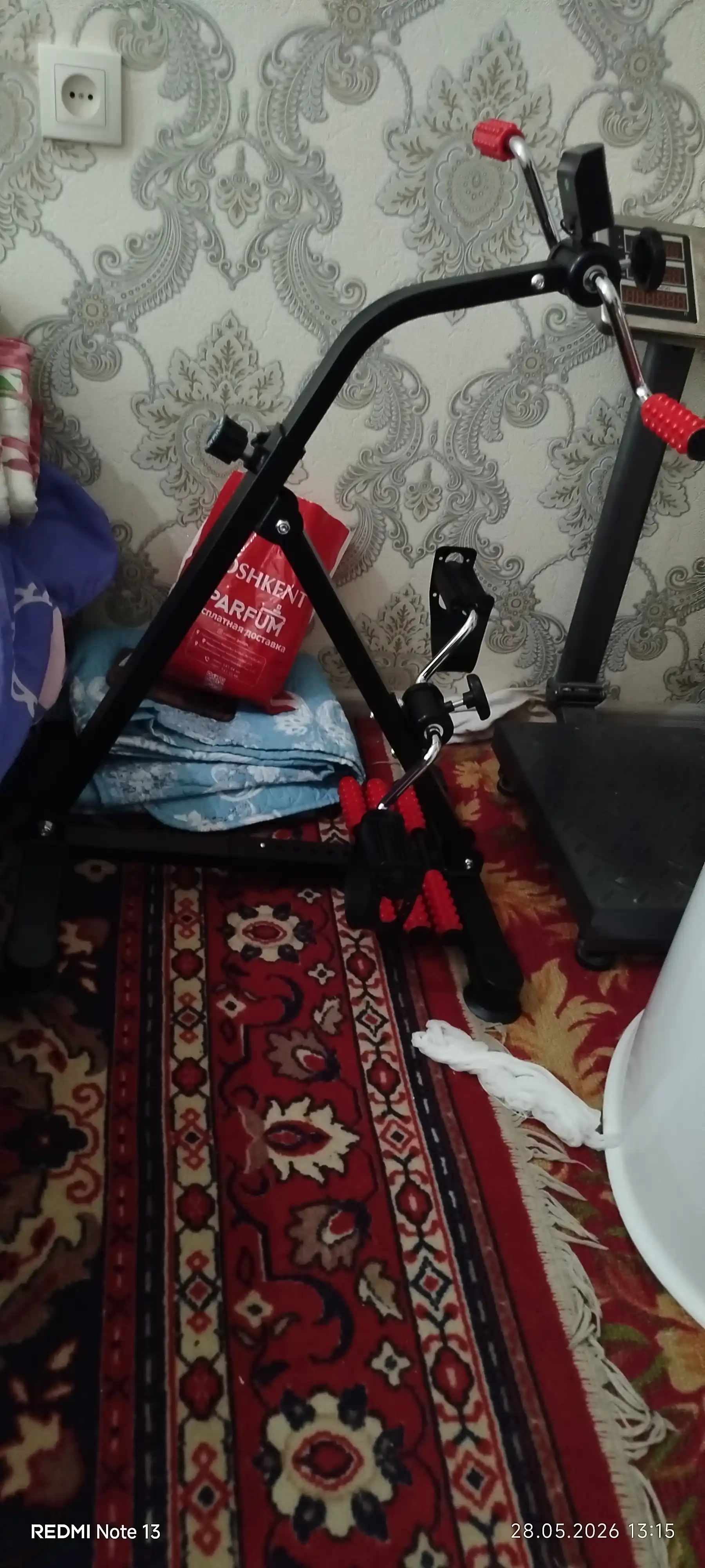 Qo‘l va oyoq uchun mini velotrenajyor, uyda mashq qilish uchun
