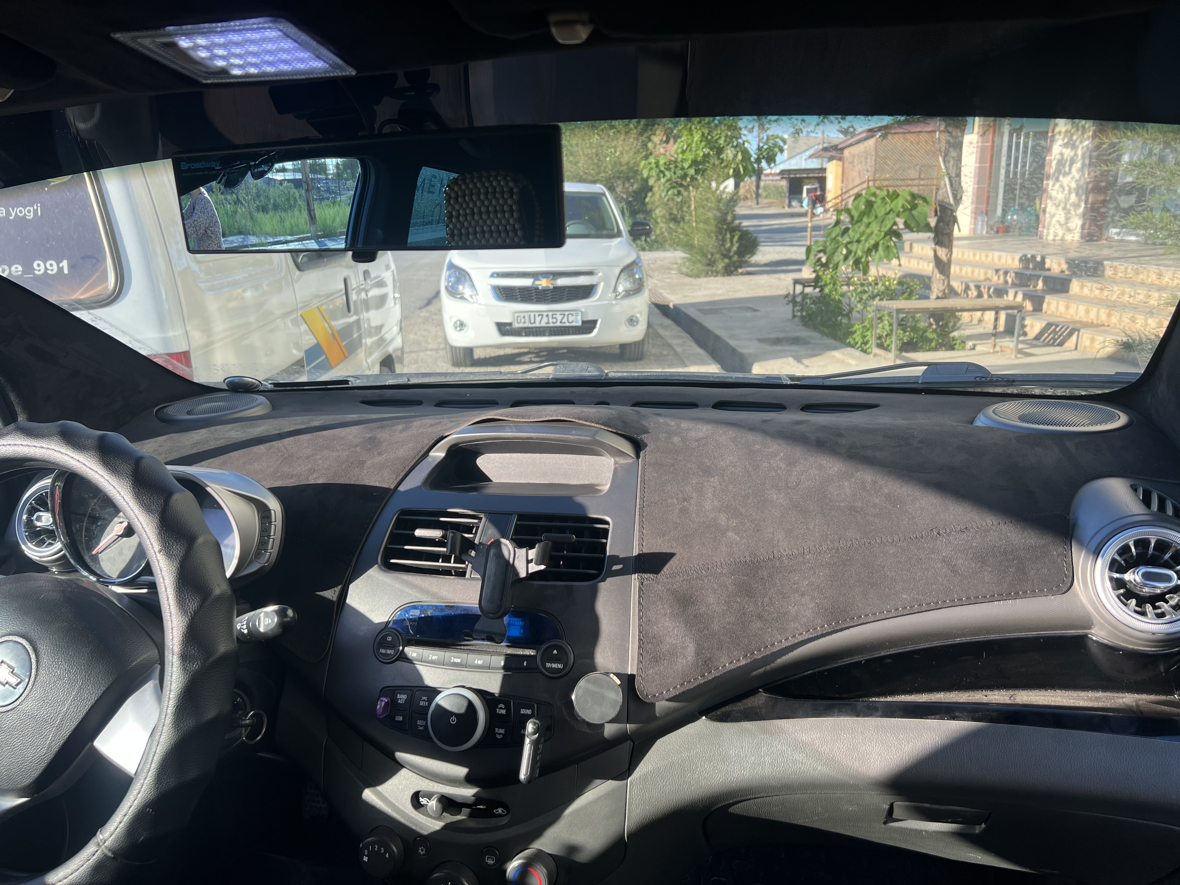 Torpeda uchun Alkantara gilam (chehol). GM,BYD,Kia,Haval,Honji