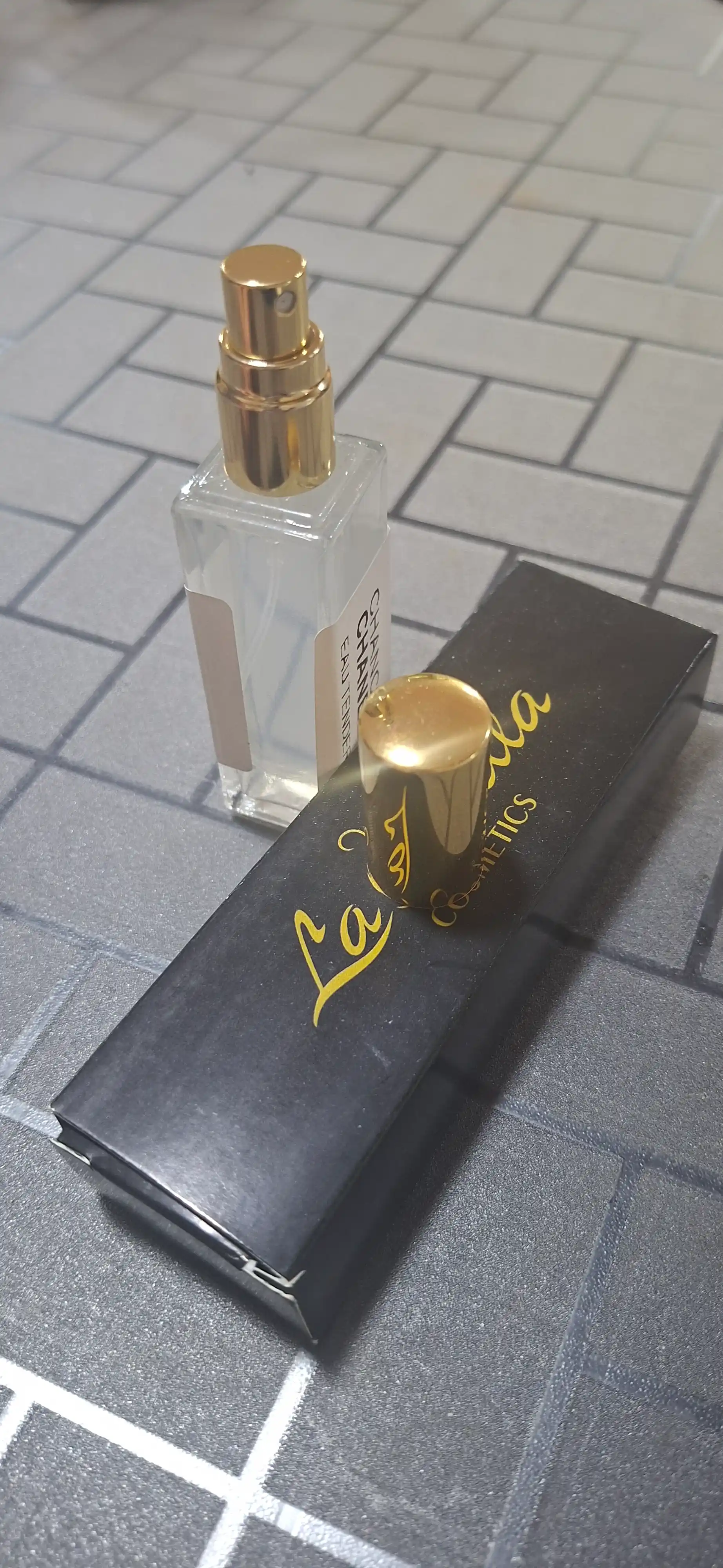 Chanel Chance Eau Tendre ayollar atiri, probnik atirlar