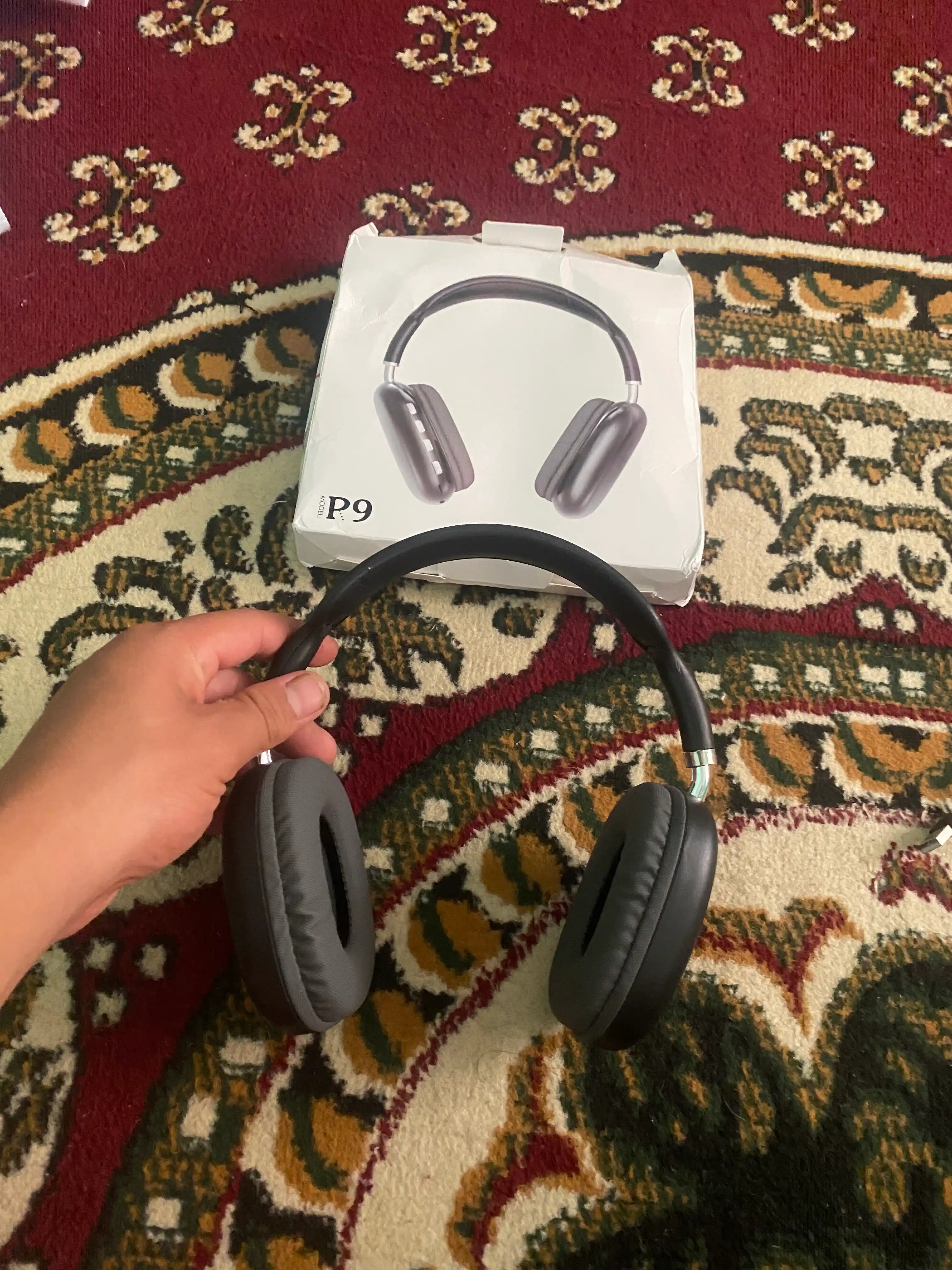 Simsiz Bluetooth quloqchinlar P9, mikrofonli, to'liq o'lchamli