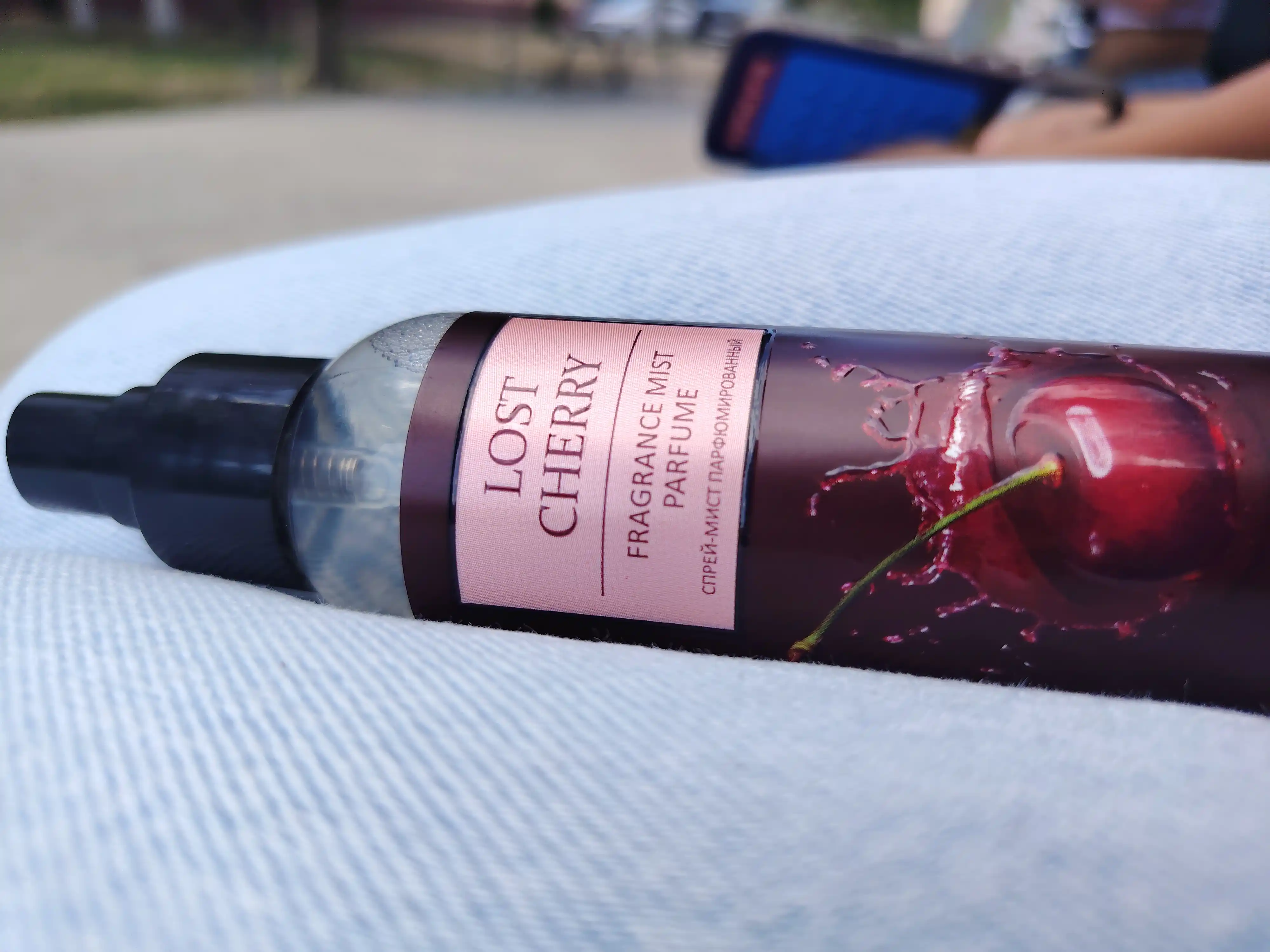 Parfyumlangan sprey-mist tana uchun Lost Cherry Liv Delano, ayollar uchun, 100 ml