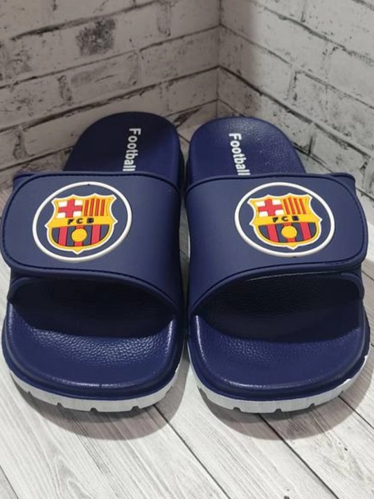 Erkaklar shippagi- Barselona futbol fanatlar uchun yozgi tapochka