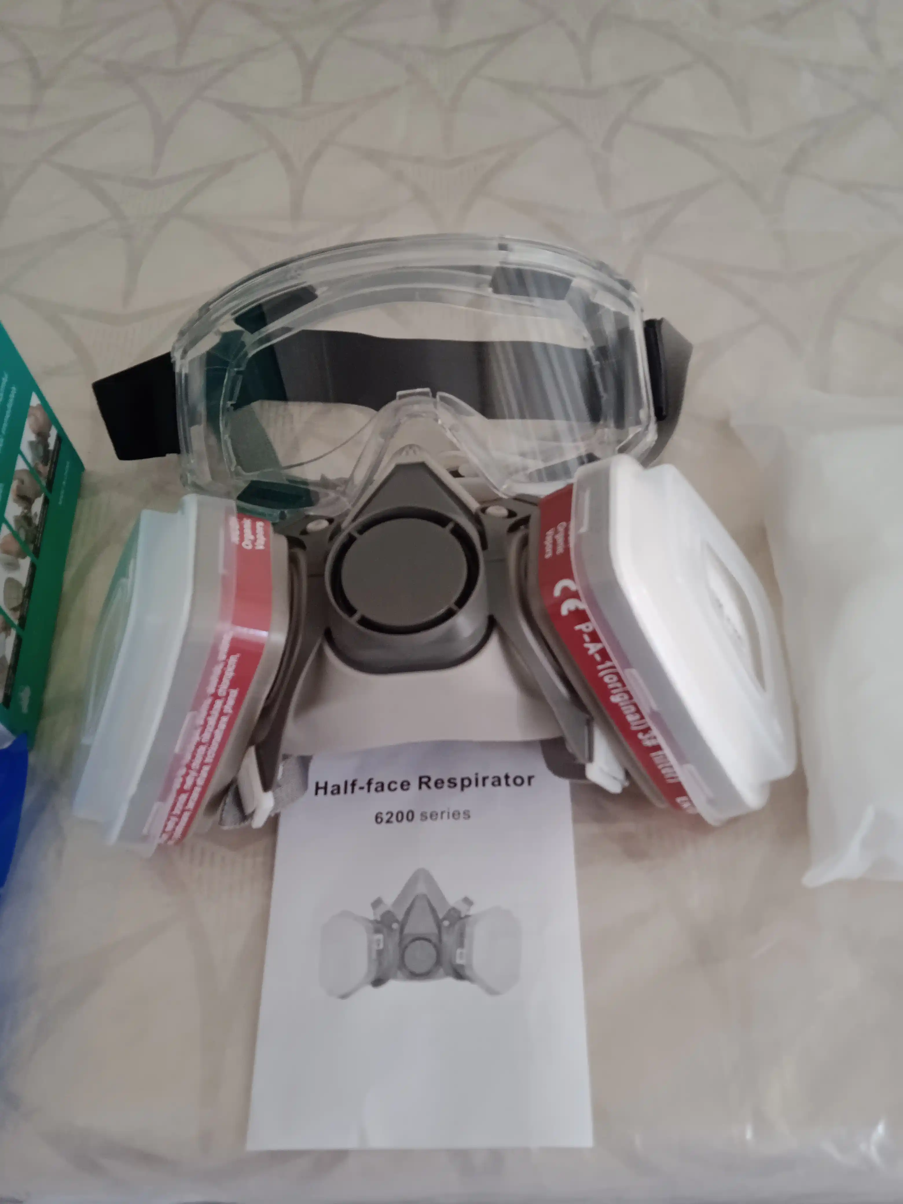 Respirator yarim niqobli, professional himoya ko'zoynagi bilan