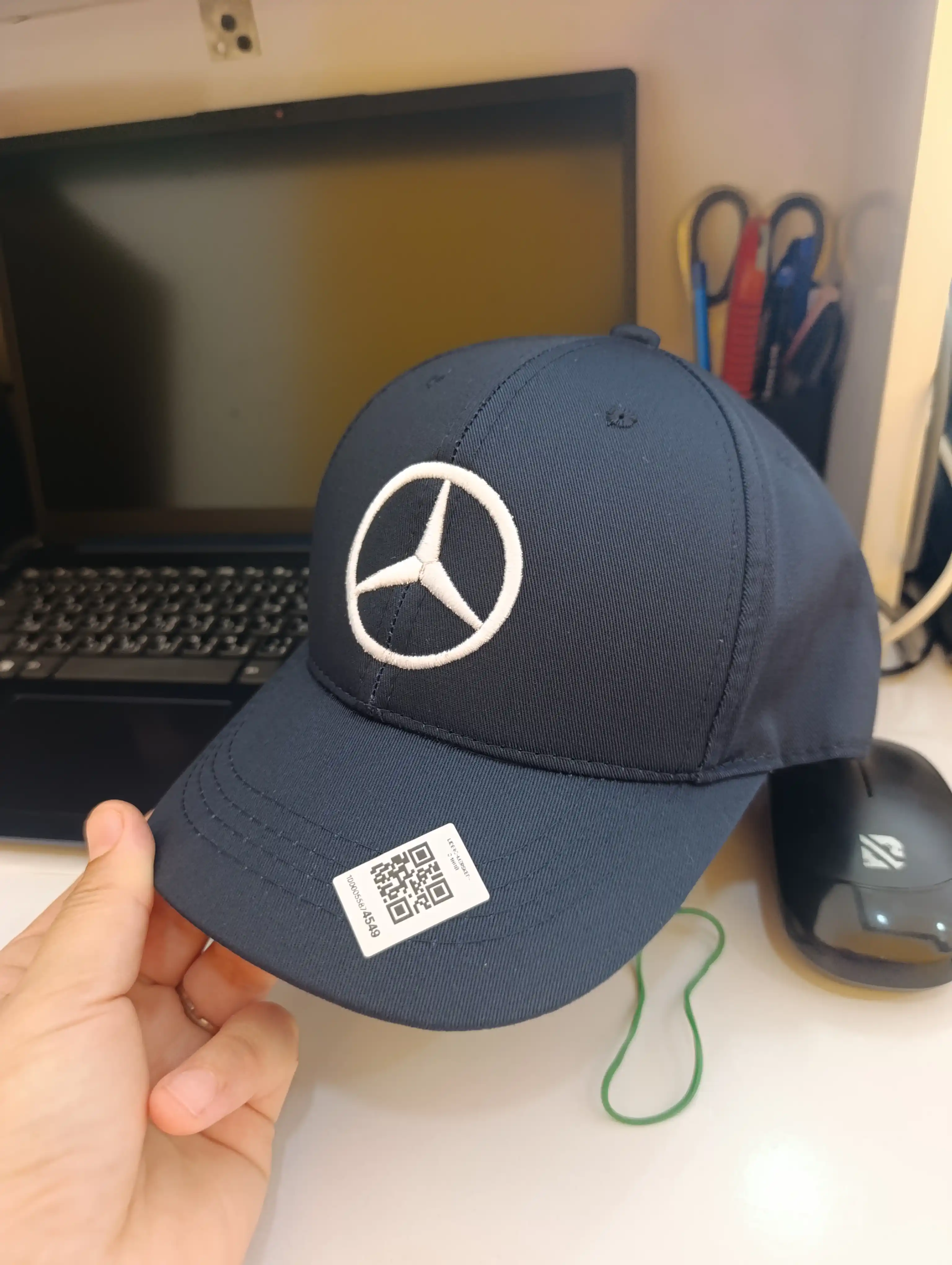 Кепка с логотипом MercedesBenz  спортивный, повседневный стиль универсальный головной убор