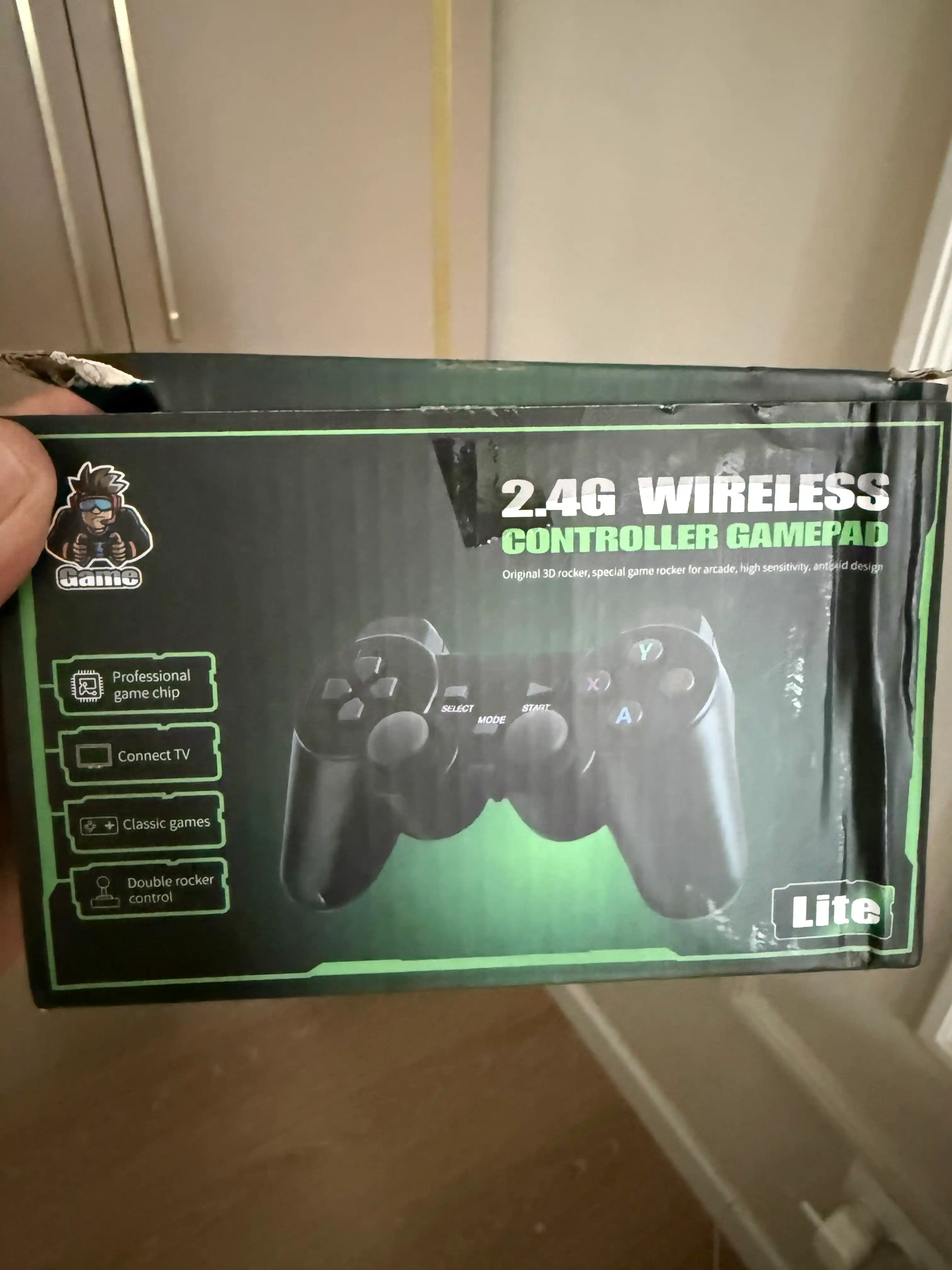 Игровая приставка для ТВ, D90 Game Stick 64 GB, 4k Ultra HD, 2 геймпада, 20000 игр